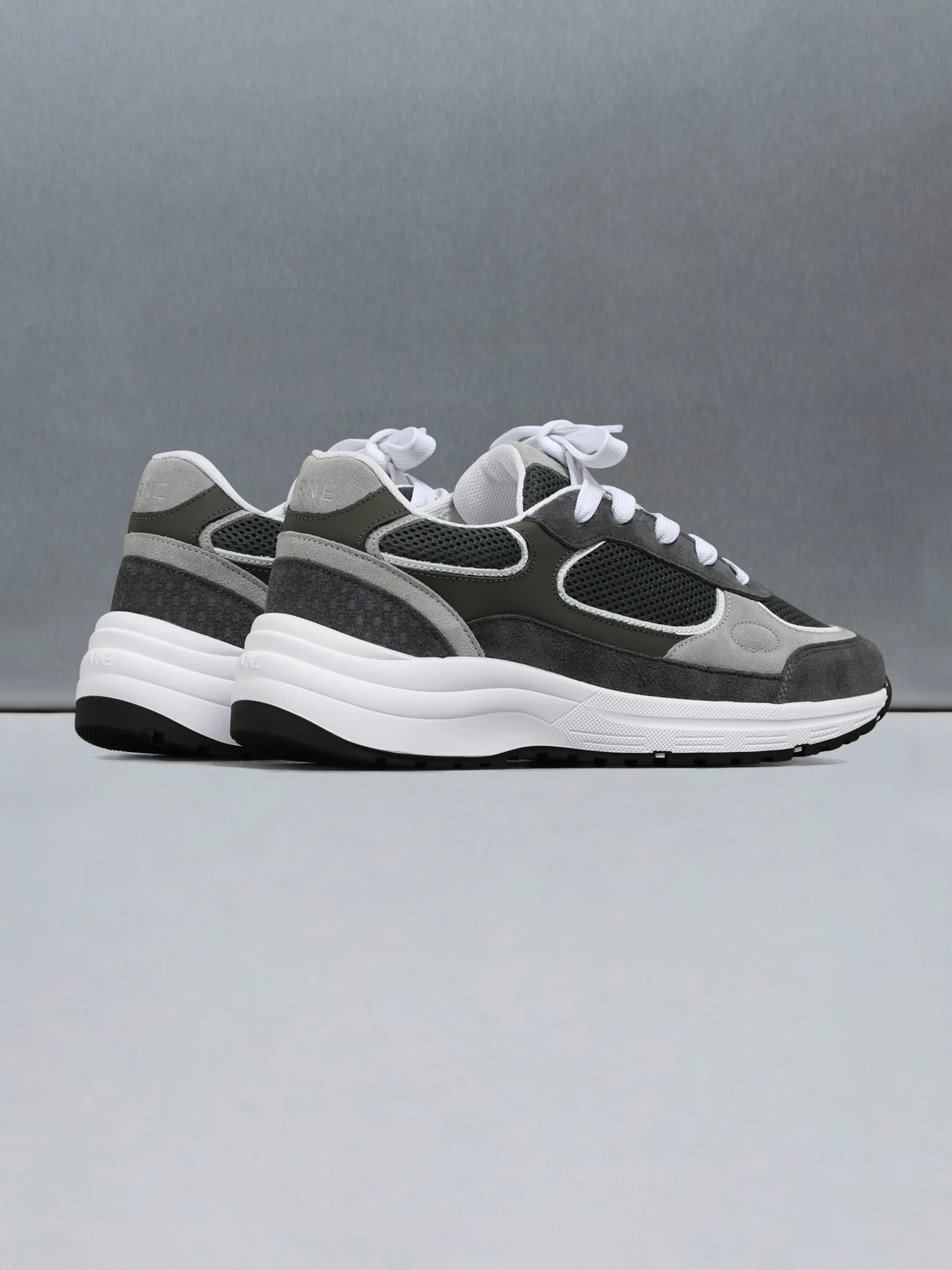 Apollo Runner - Forest Grey