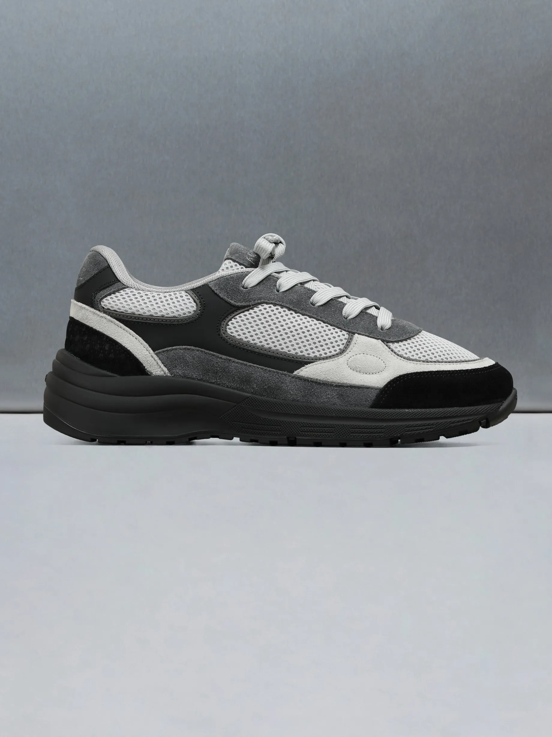 Apollo Runner - Grey Black