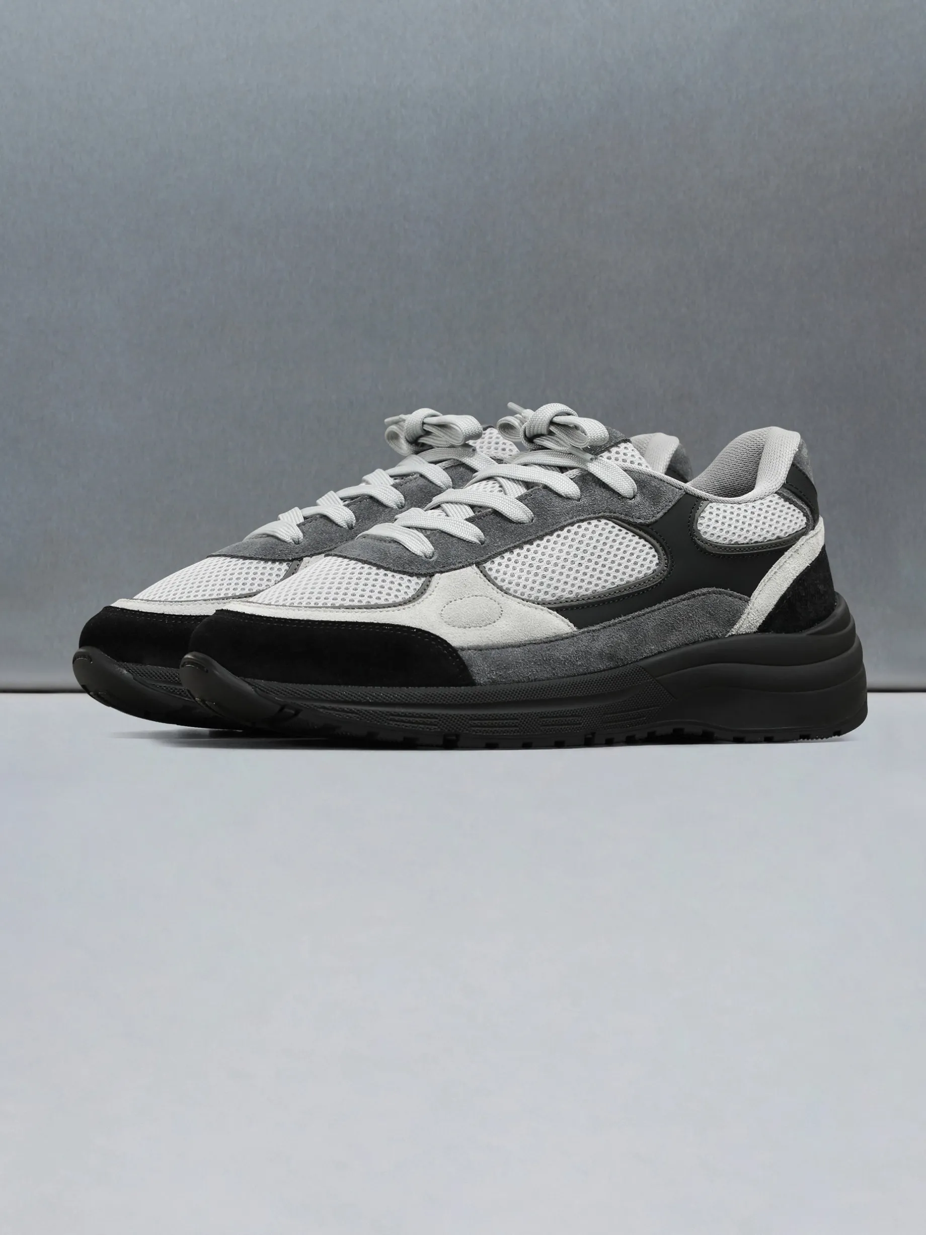 Apollo Runner - Grey Black