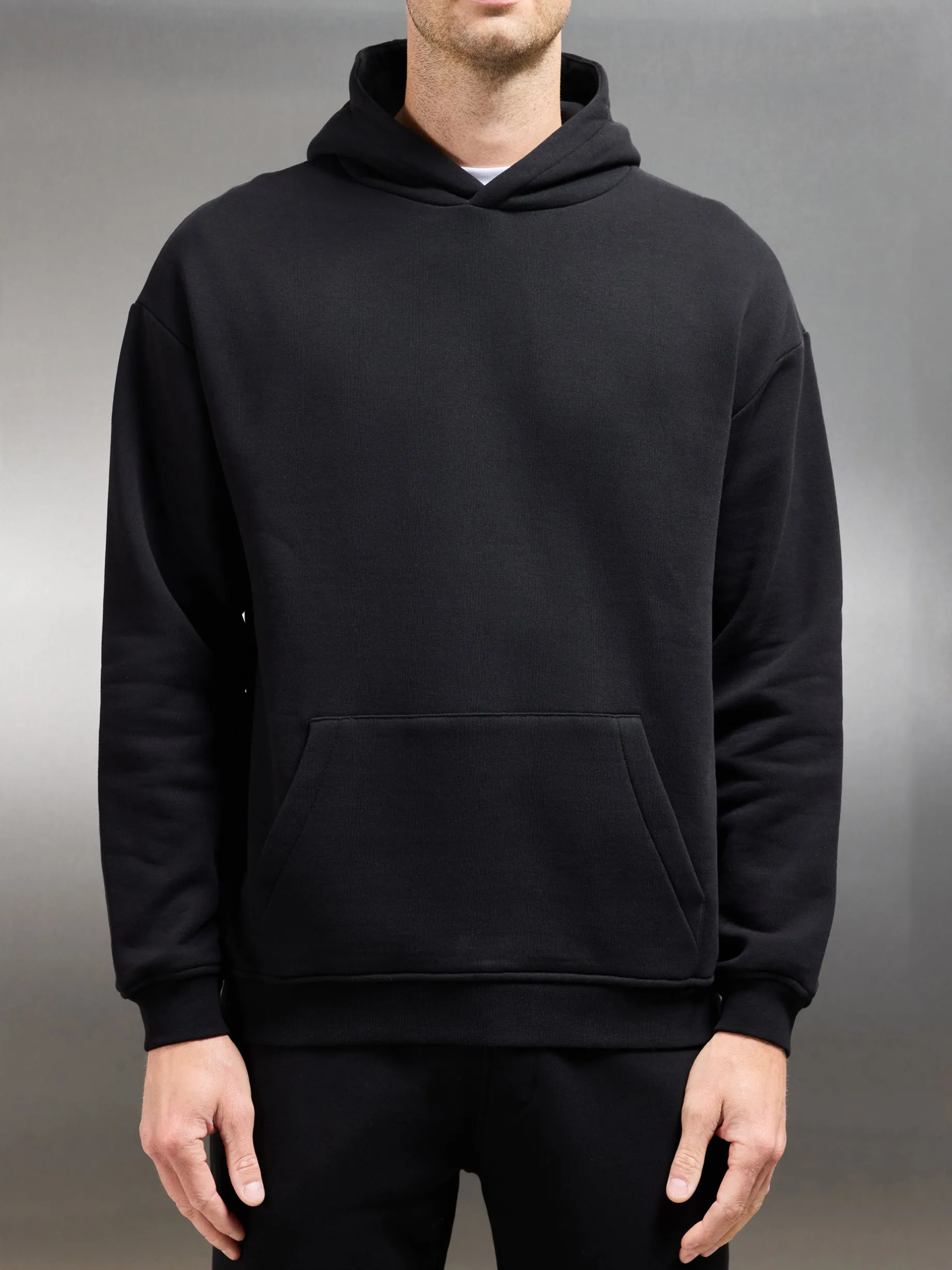 Essential Relaxed Hoodie - Black