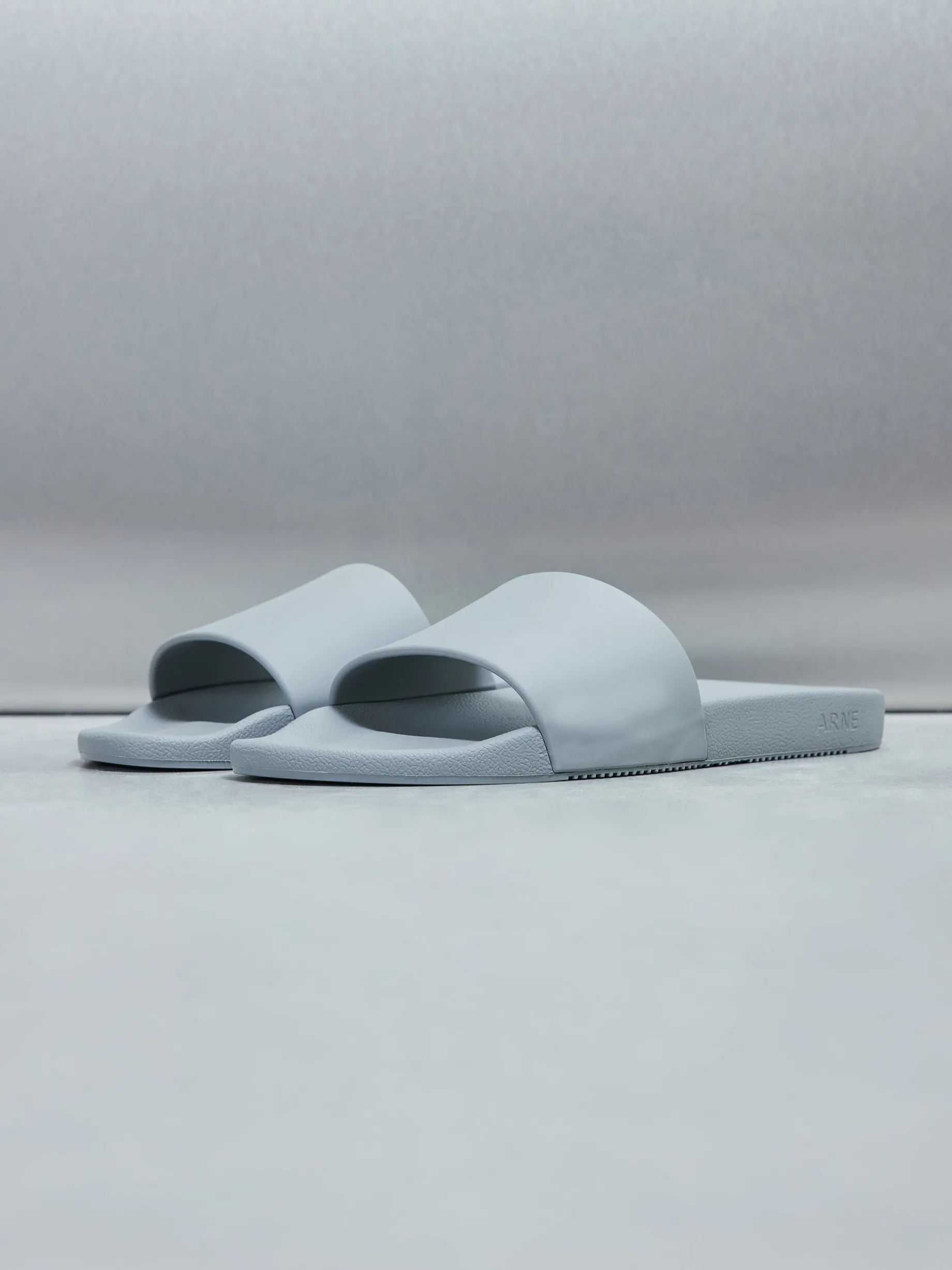 Essential slides - Grey
