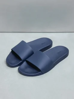 Essential Slides - Navy