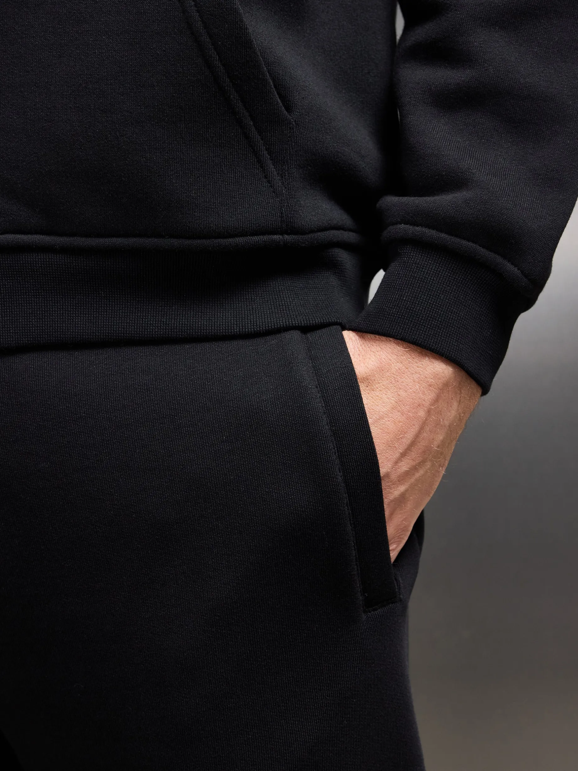Essential Straight Leg Jogger - Black