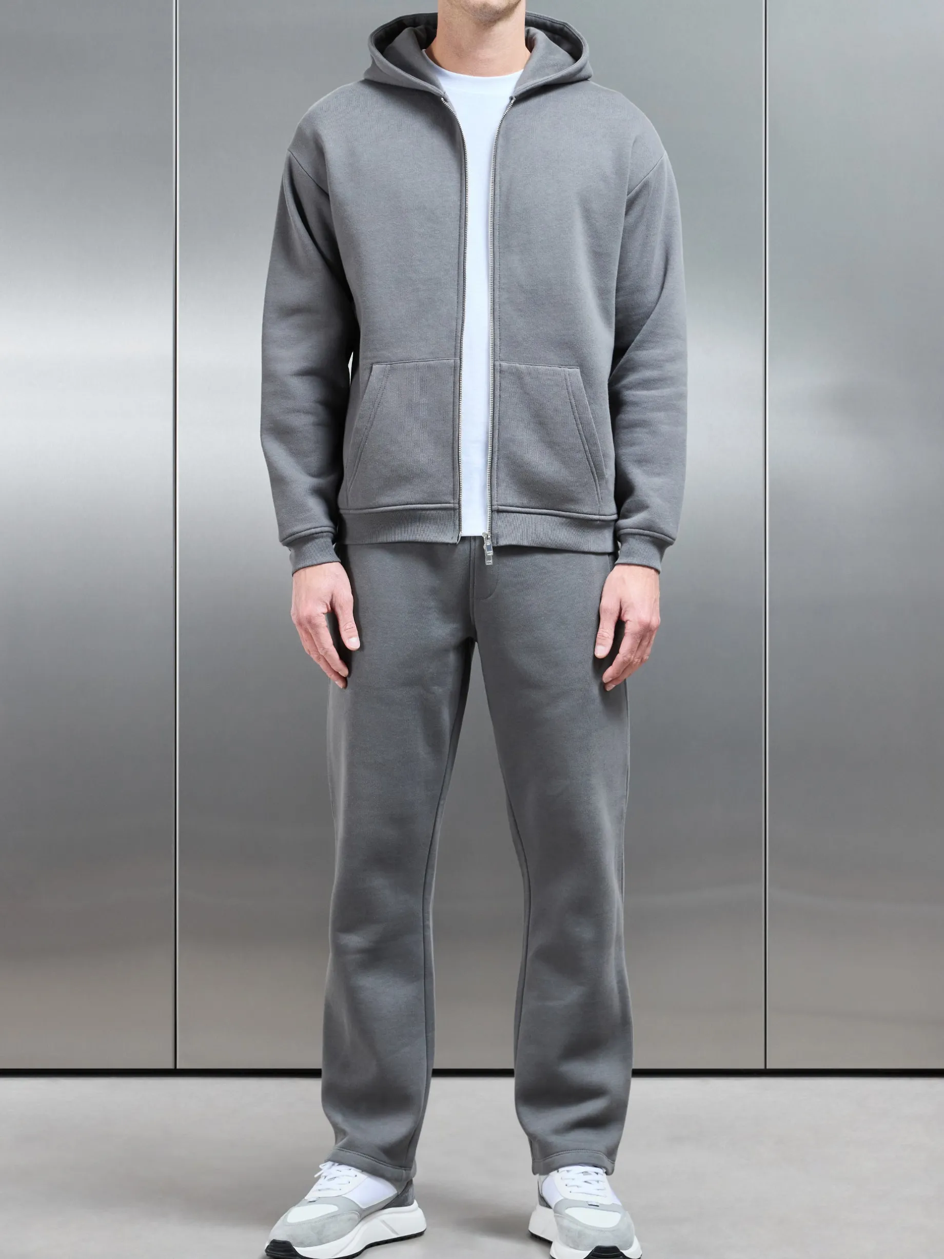 Essential Straight Leg Jogger - Grey