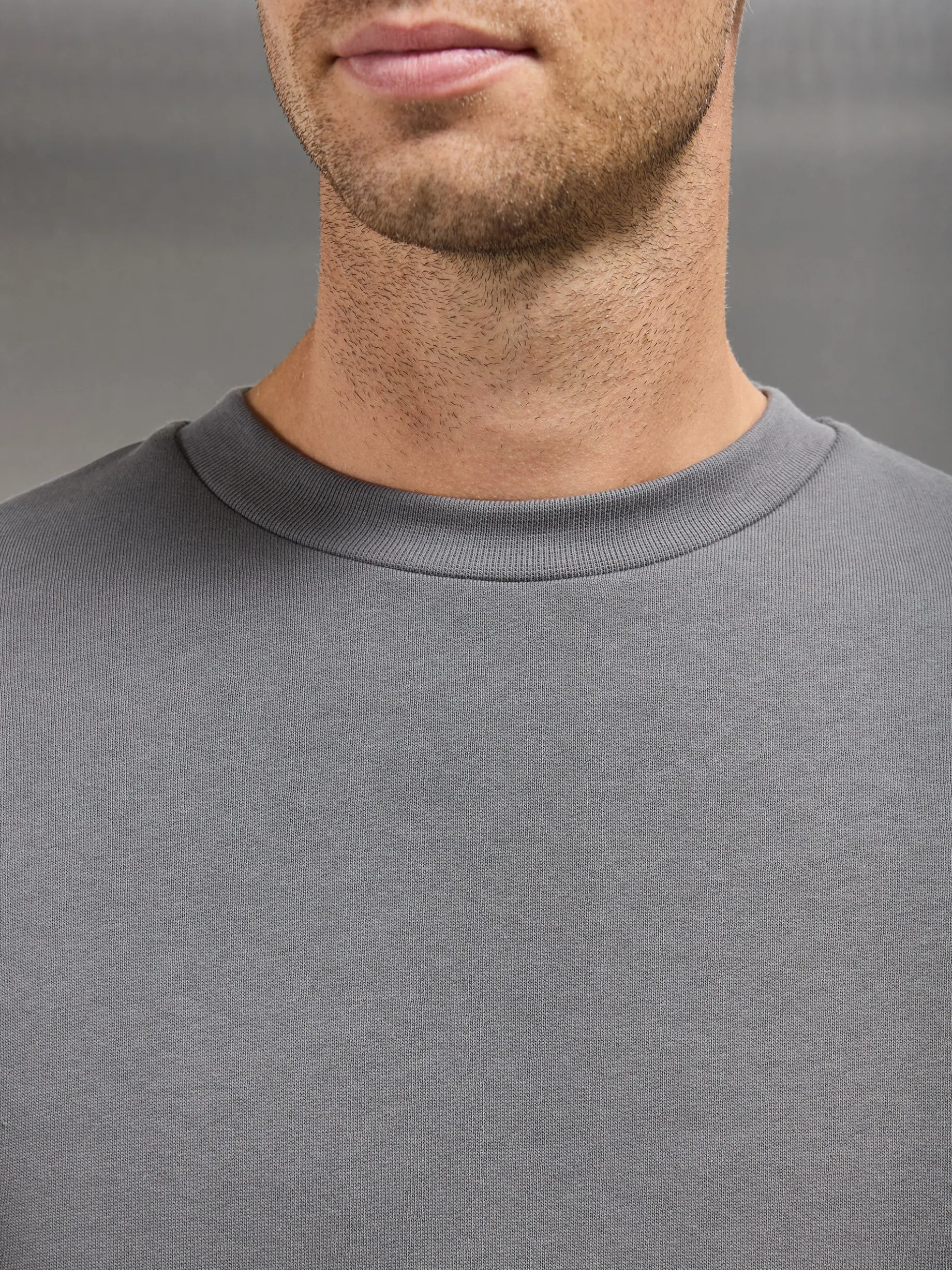 Essential Sweatshirt - Grey