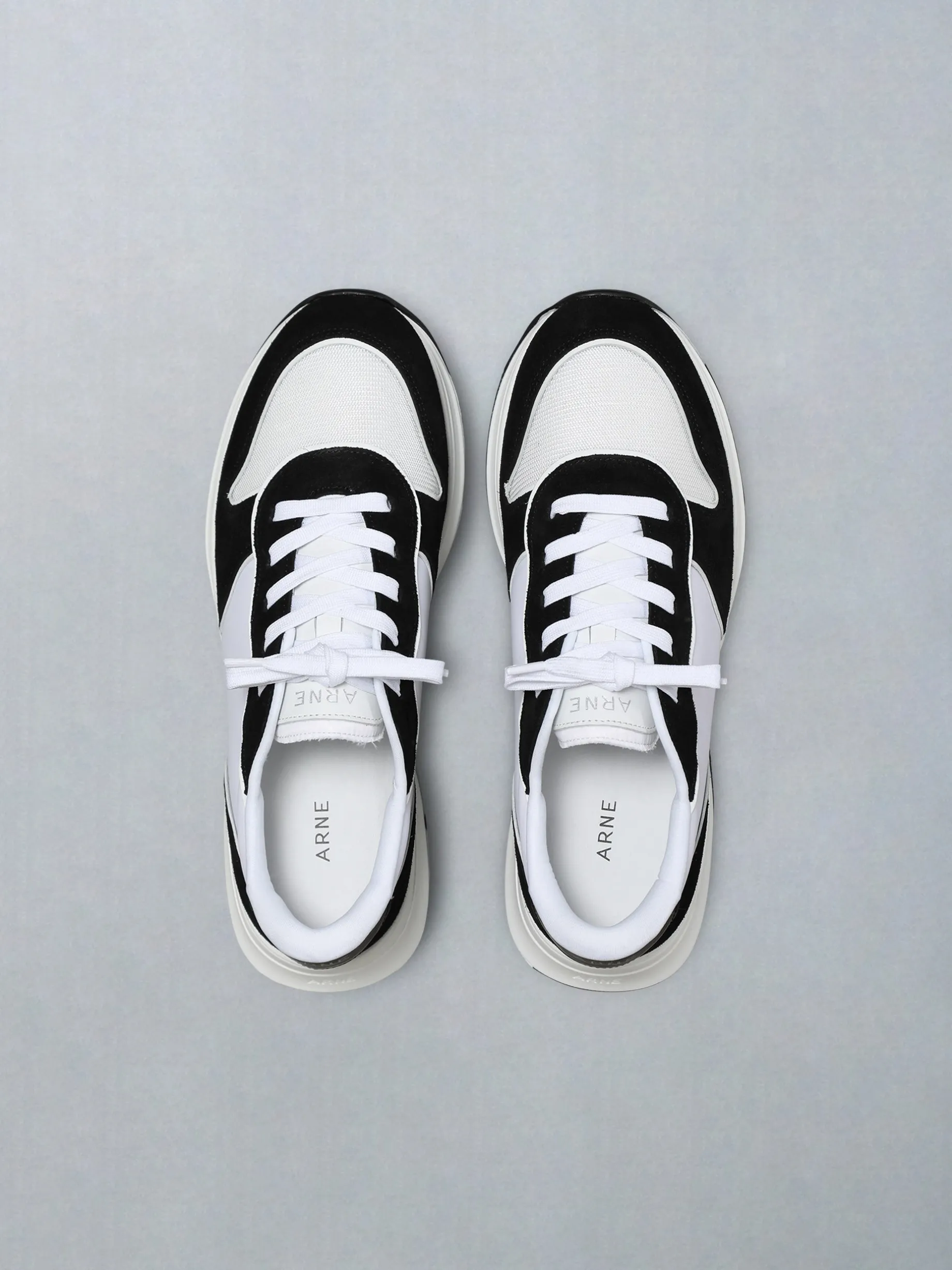 Hybrid Runner - Black White