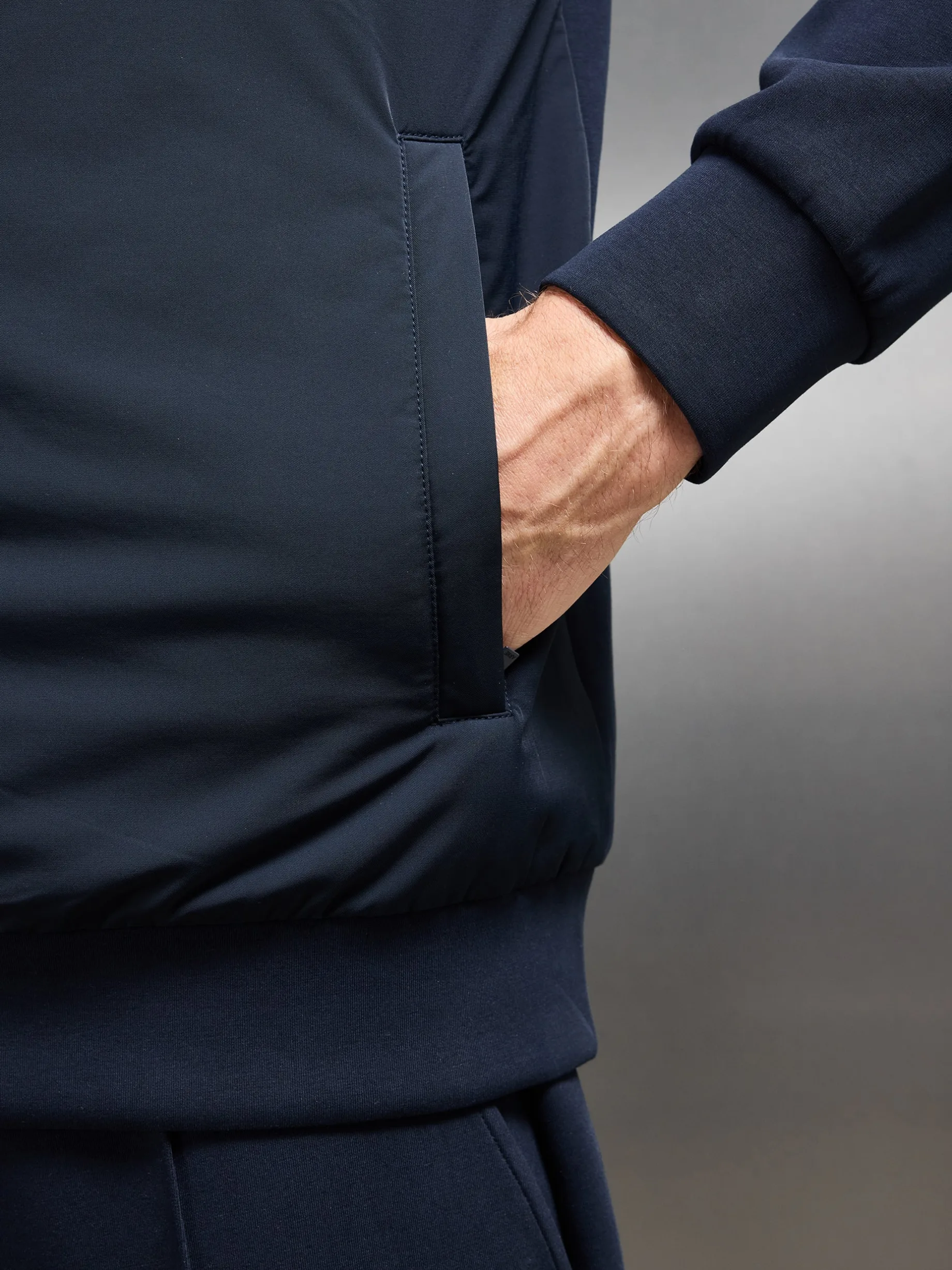 Interlock Jersey Hybrid Windbreaker - Navy