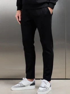 Interlock Jersey Tapered Jogger - Black