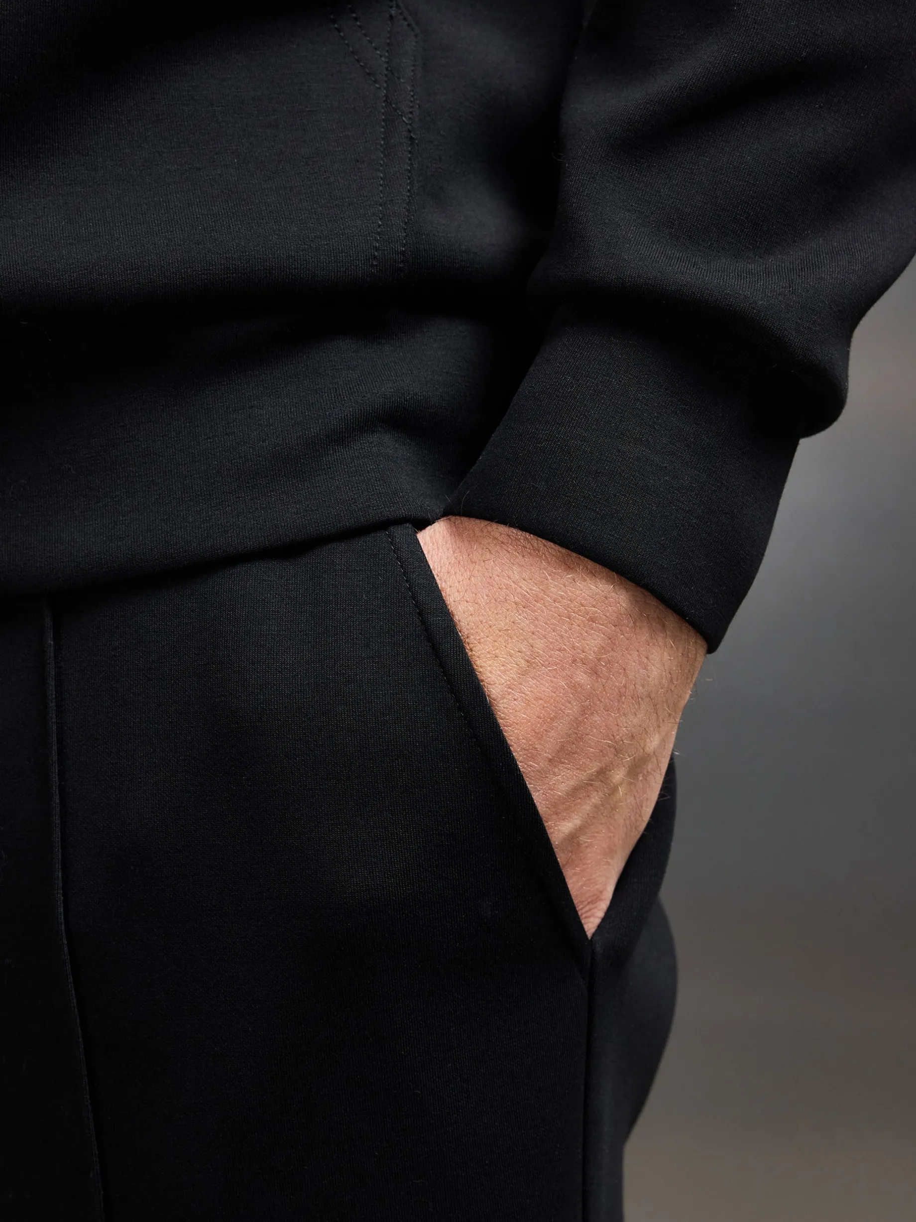Interlock Jersey Tapered Jogger - Black