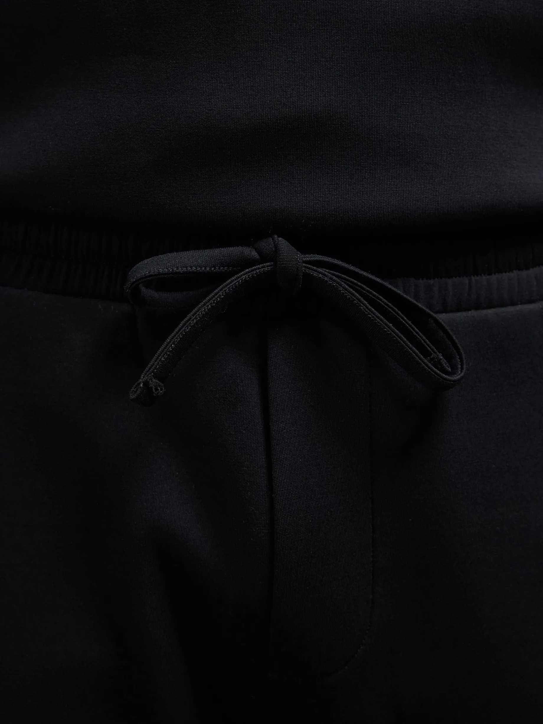 Interlock Jersey Tapered Jogger - Black