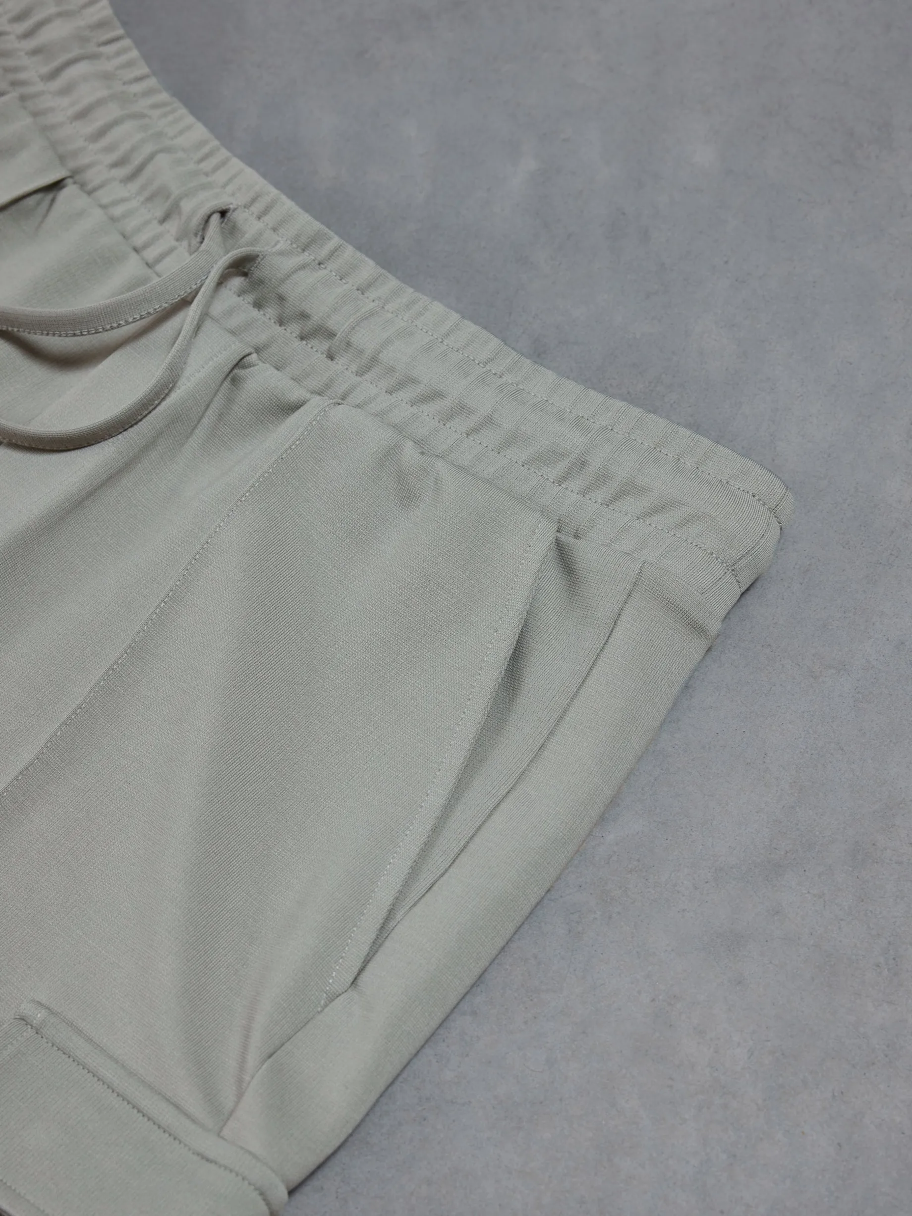 Luxe Cargo Short - Stone