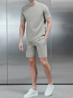 Luxe Essential Short - Stone
