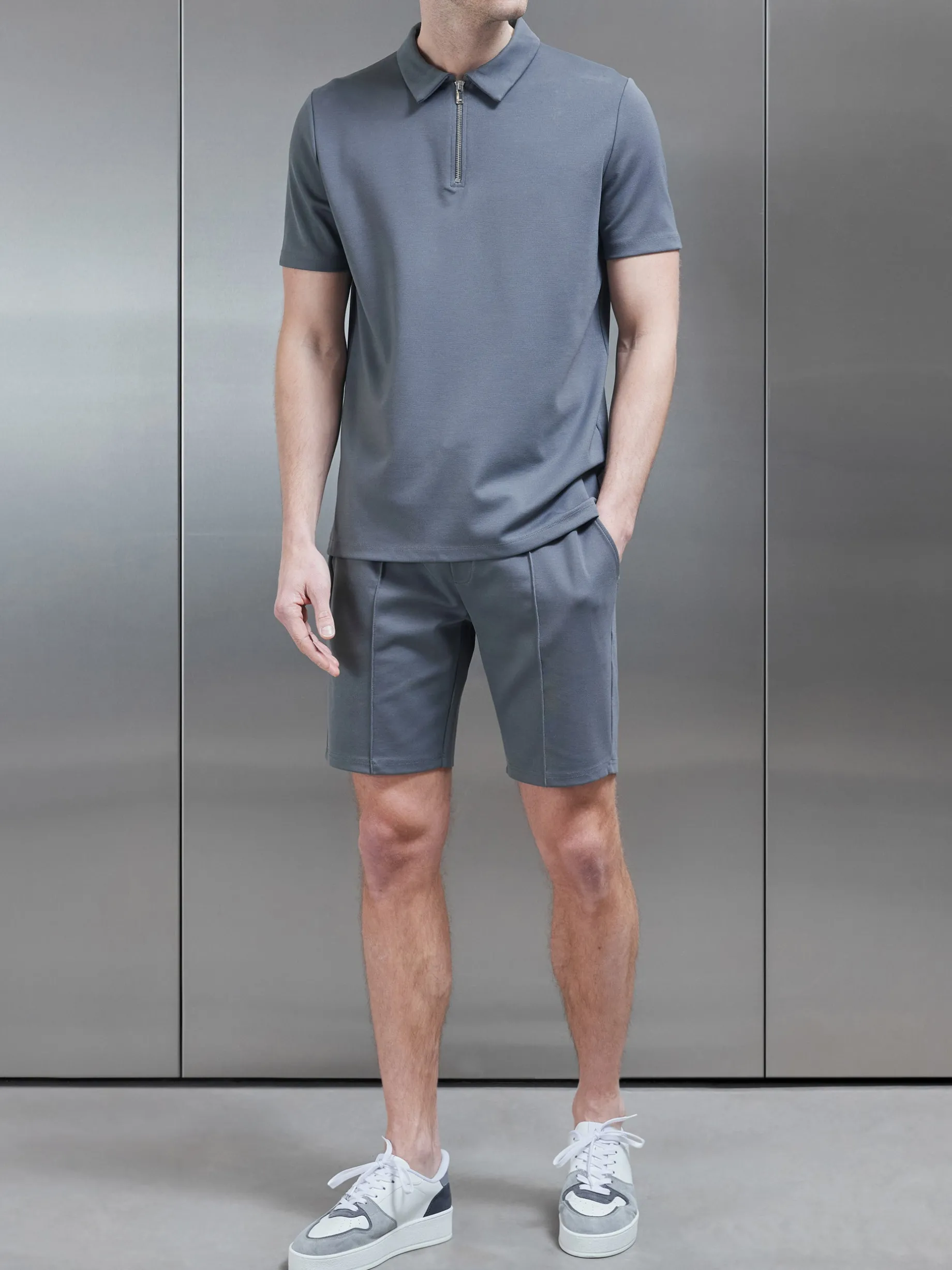 Luxe Essential Short - Grey