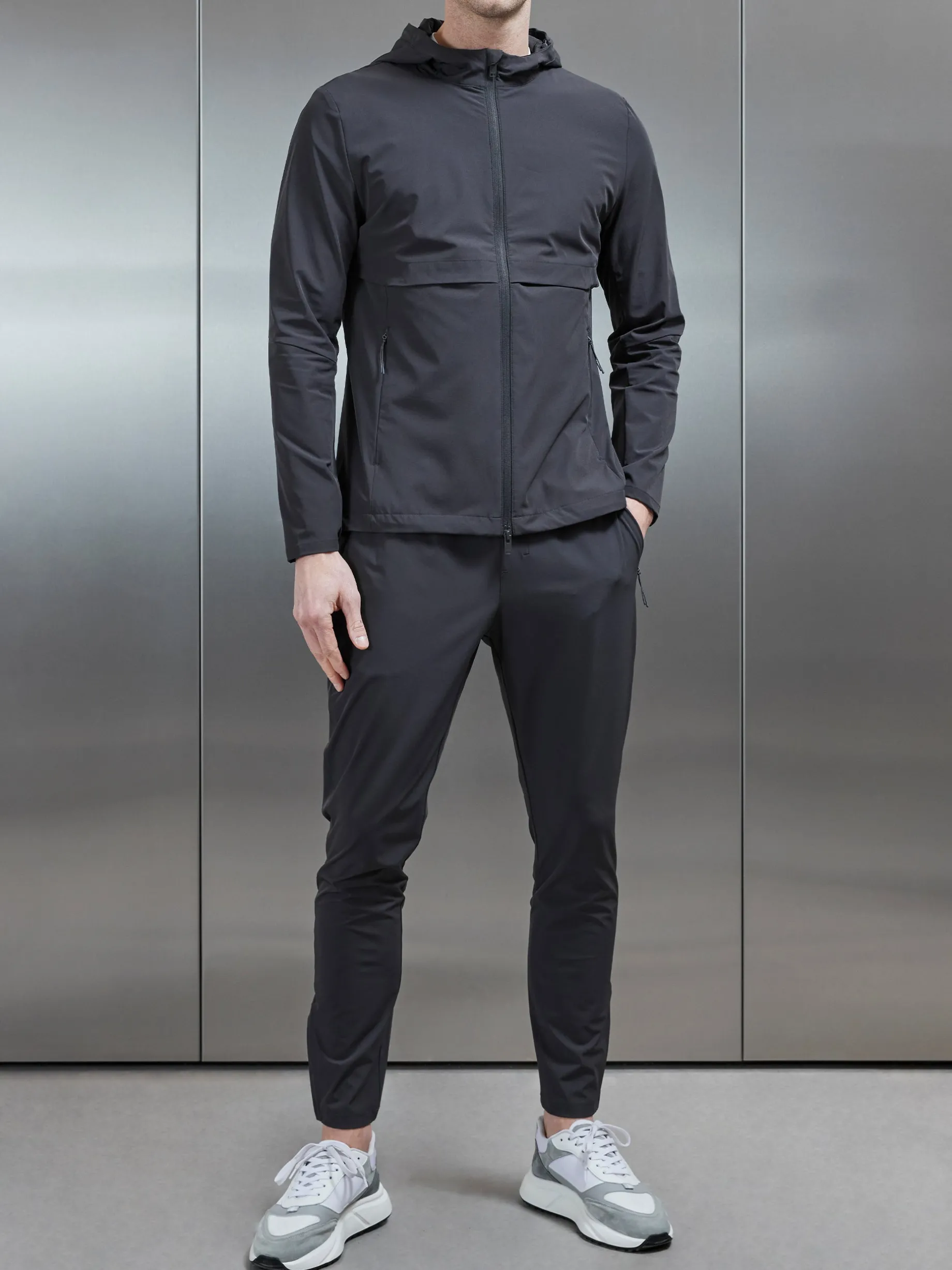 Performance Windbreaker - Grey