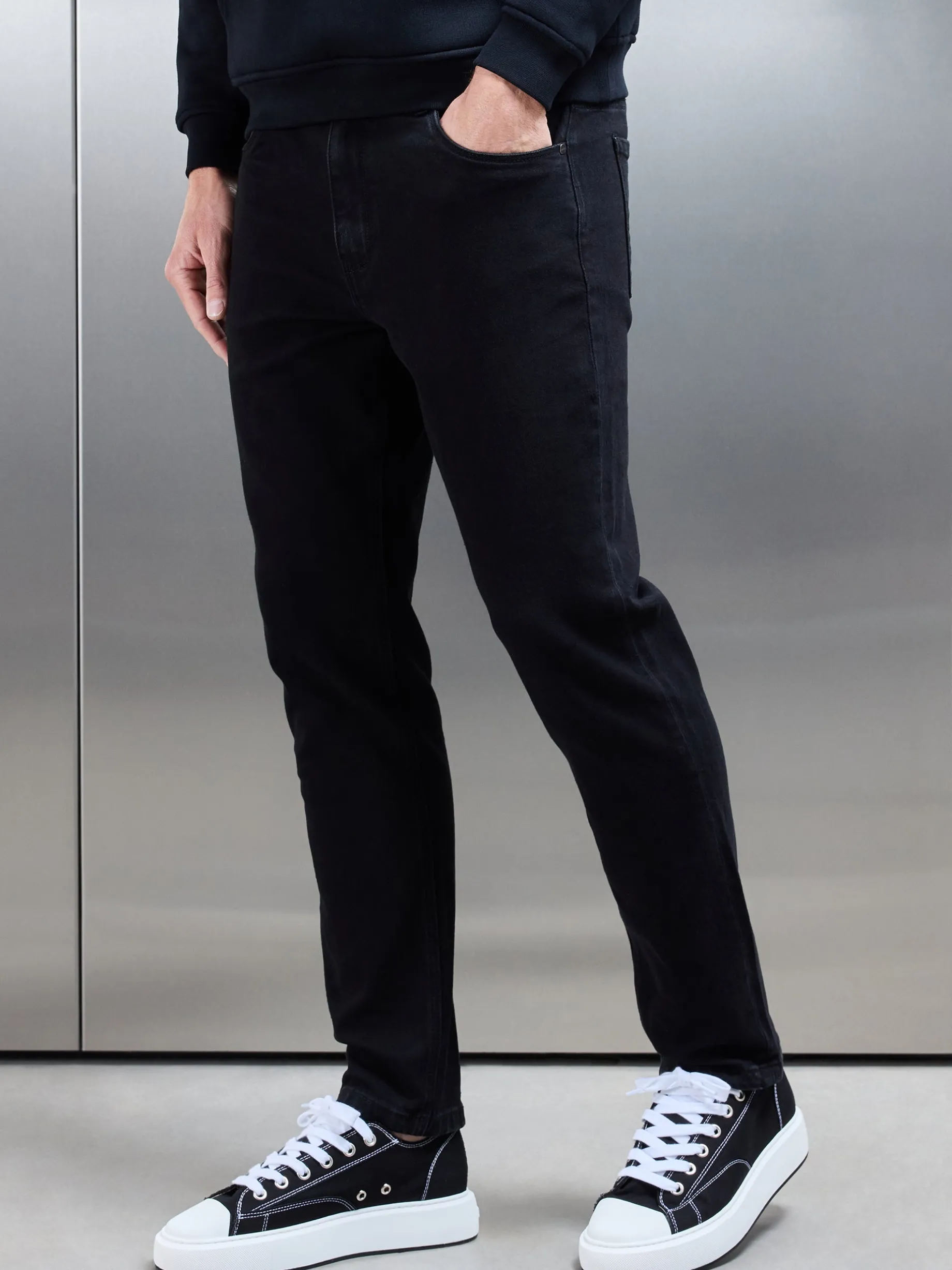 Relaxed Fit Denim Jeans - Solid Black