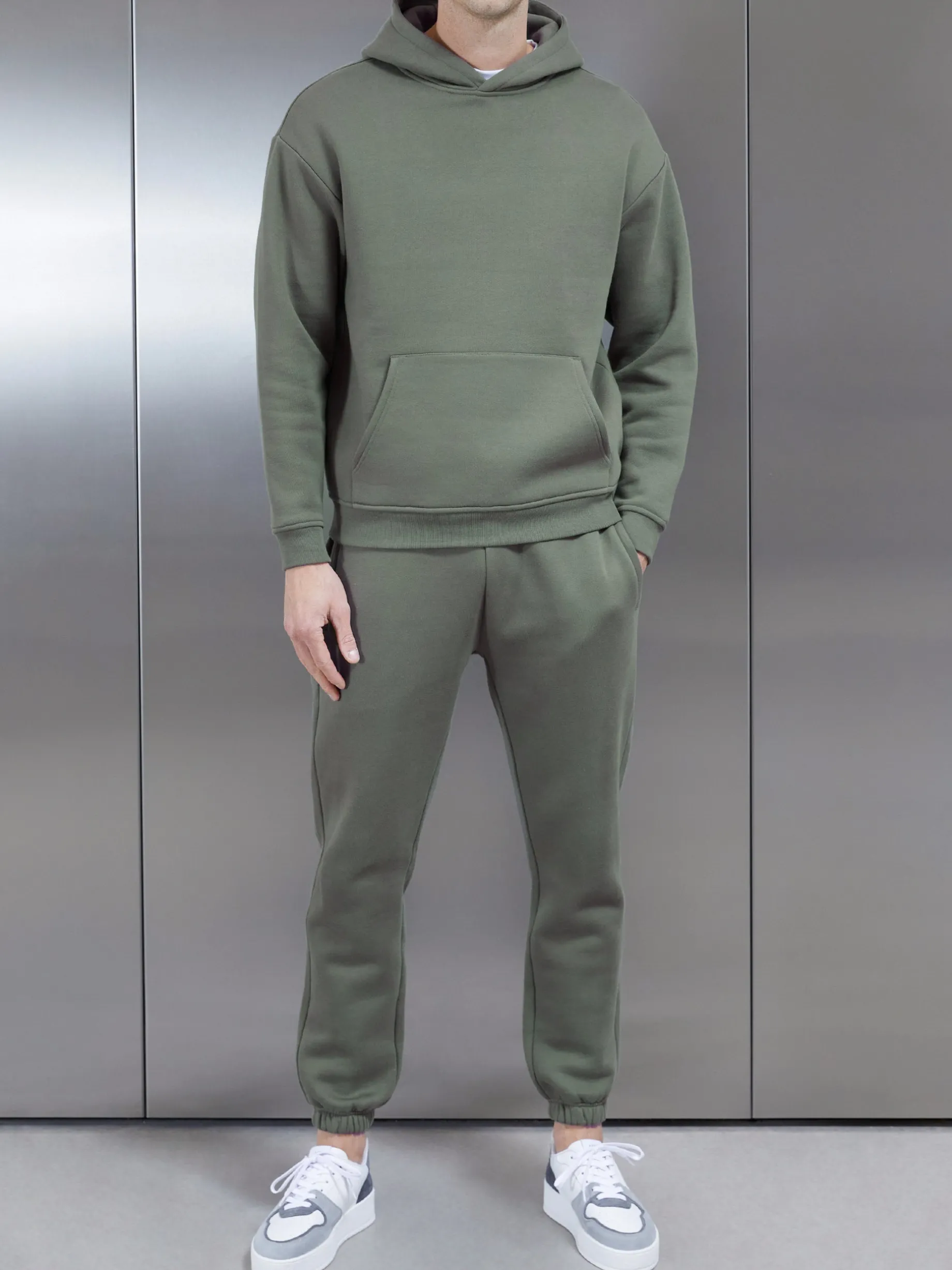Relaxed Fit Jogger - Olive