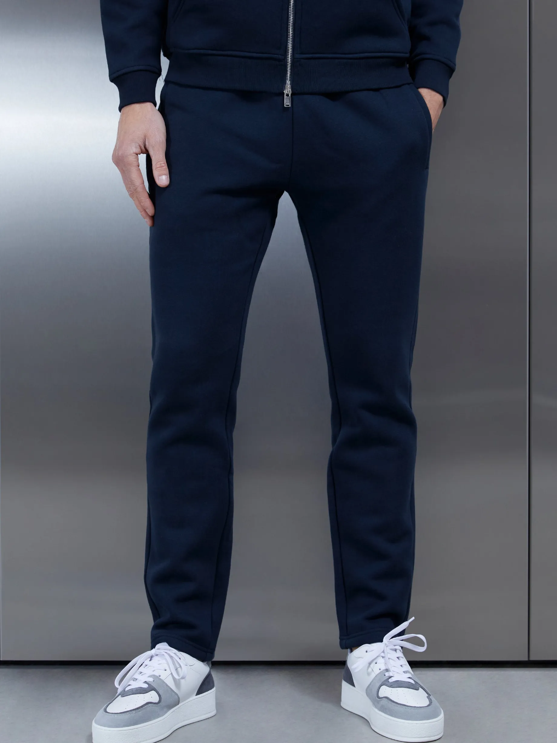Relaxed Fit Tapered Leg Jogger - Navy