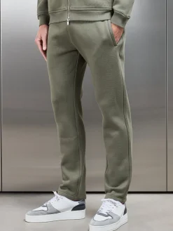 Relaxed Fit Tapered Leg Jogger - Olive