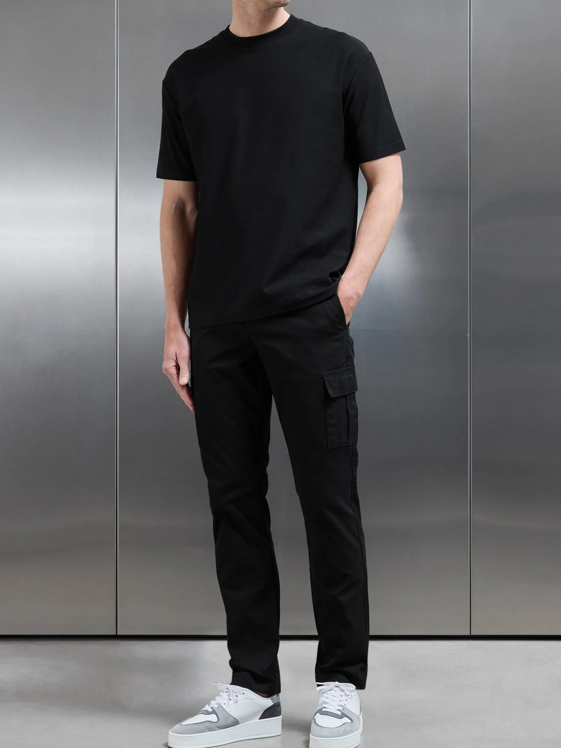 Smart Relaxed Cotton Cargo Pant - Black