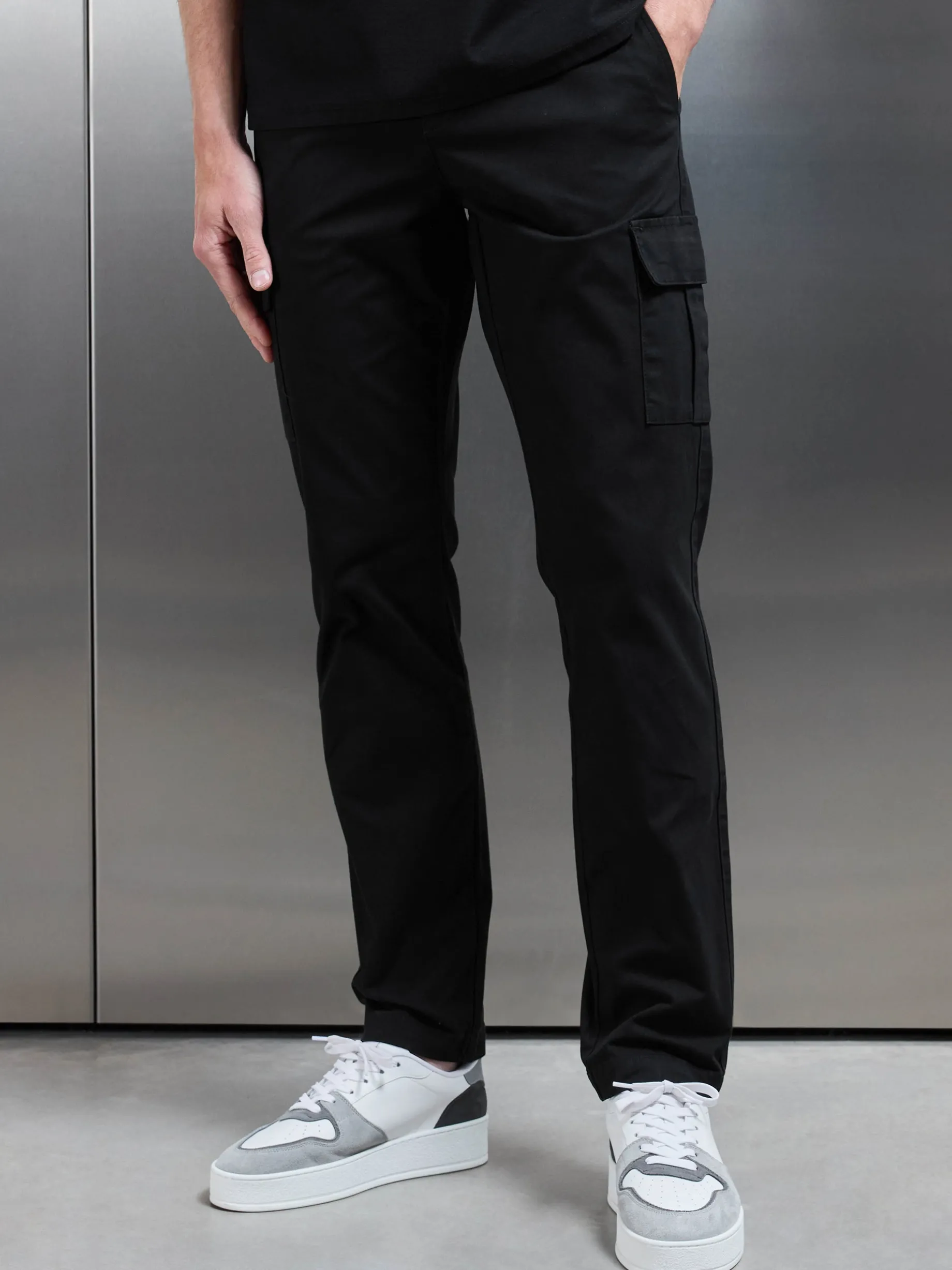 Smart Relaxed Cotton Cargo Pant - Black