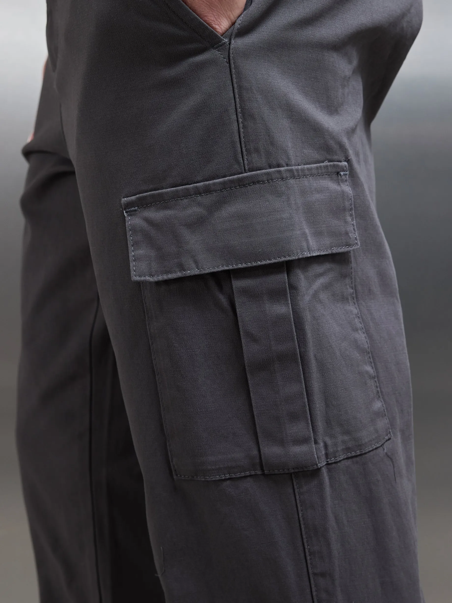 Smart Relaxed Cotton Cargo Pant - Grey