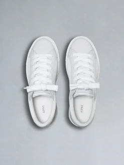 Studio Trainer - White