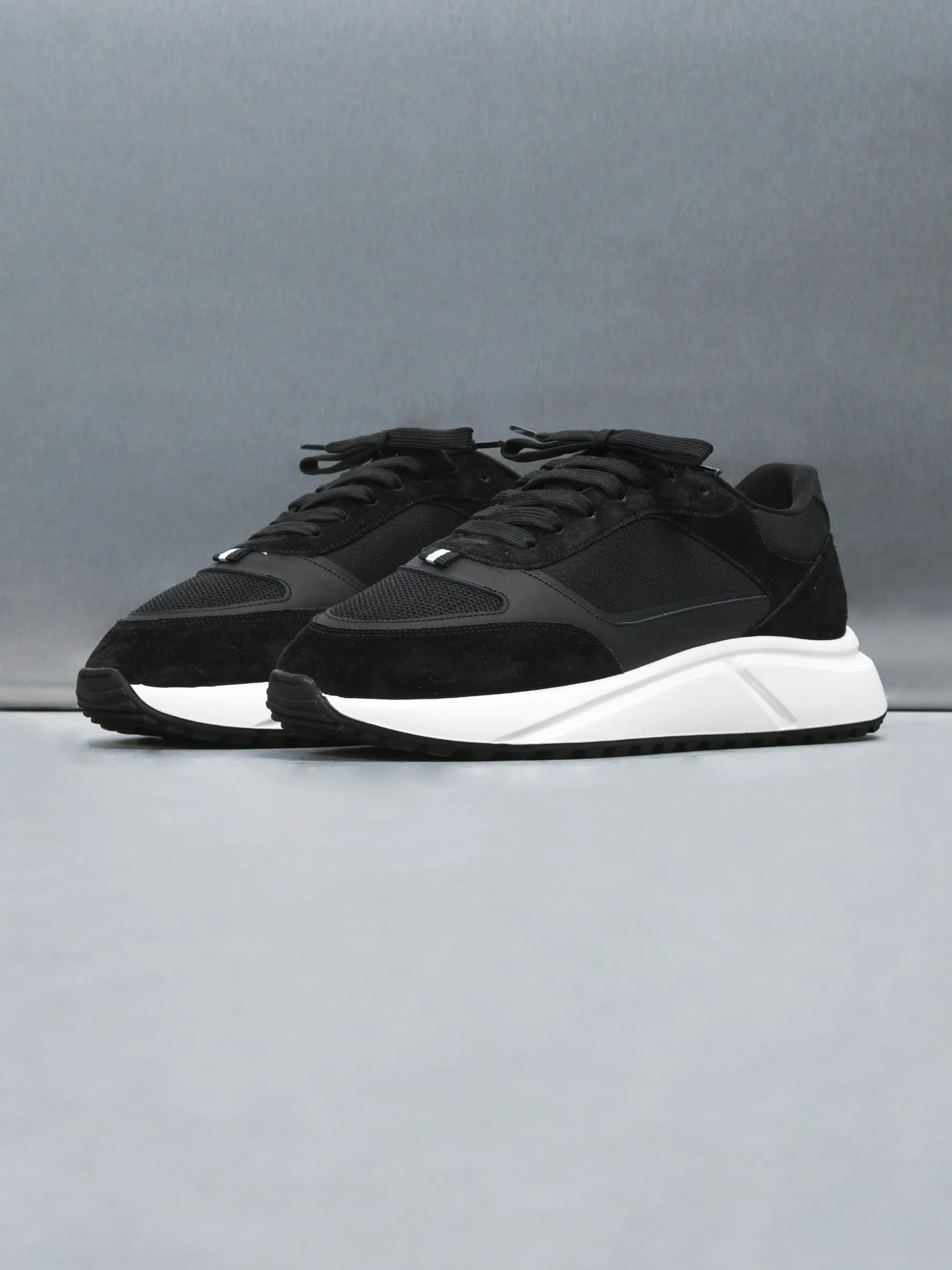 Technical Runner - Black