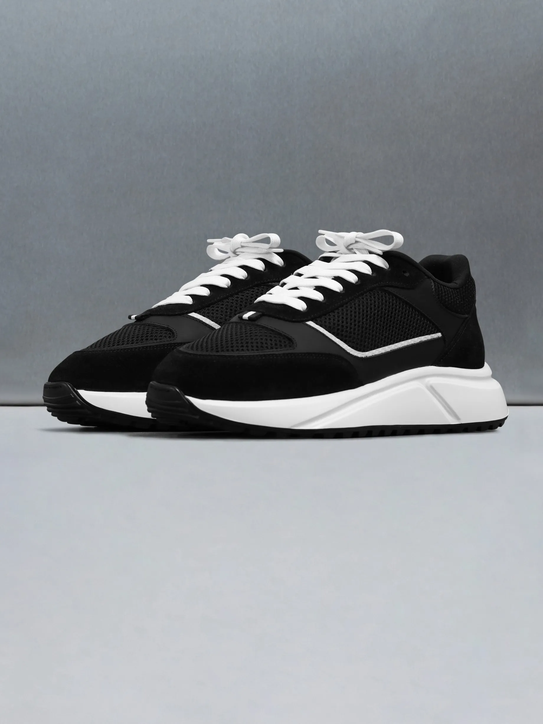 Technical Runner - Black 2.0