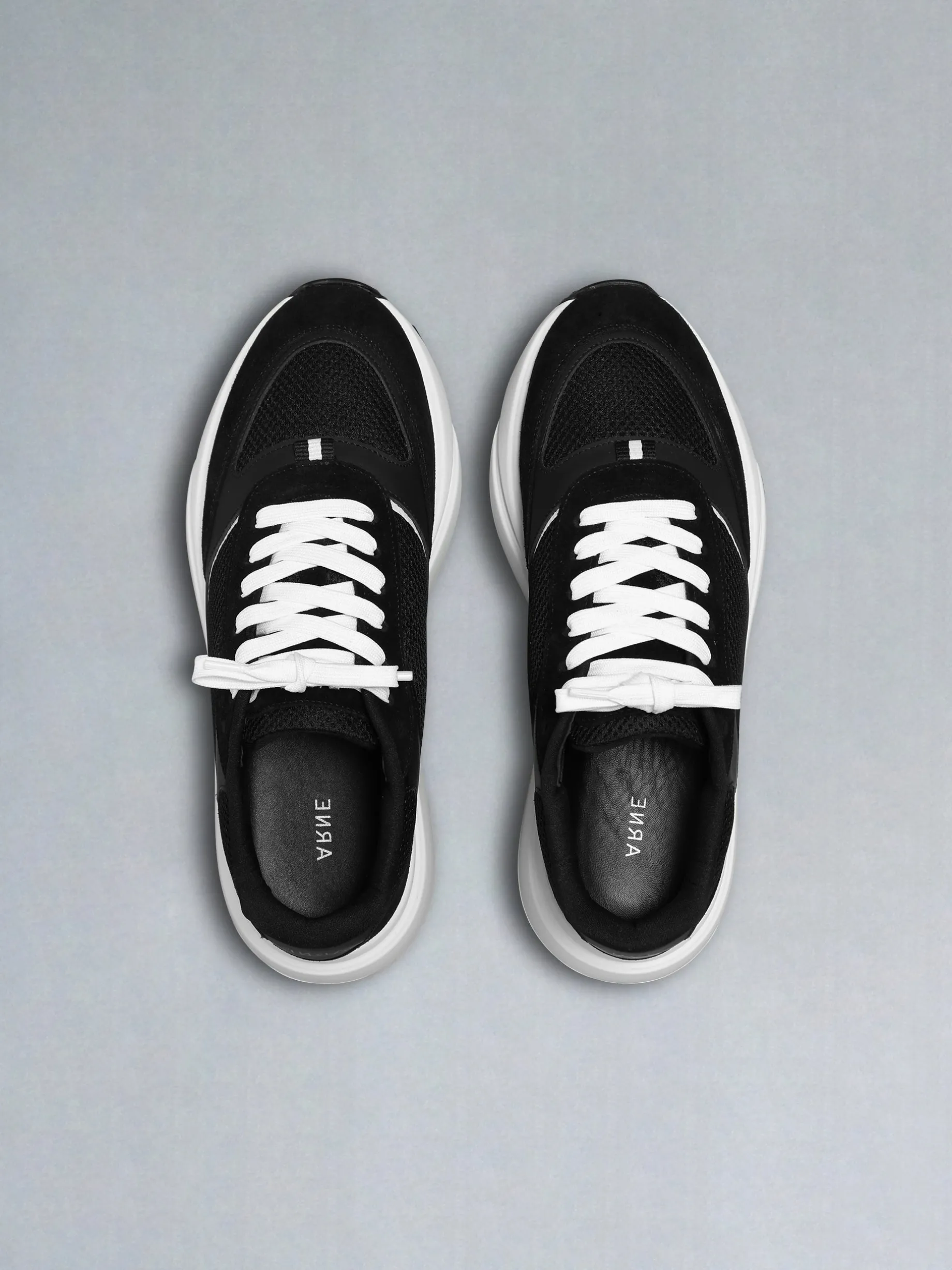 Technical Runner - Black 2.0