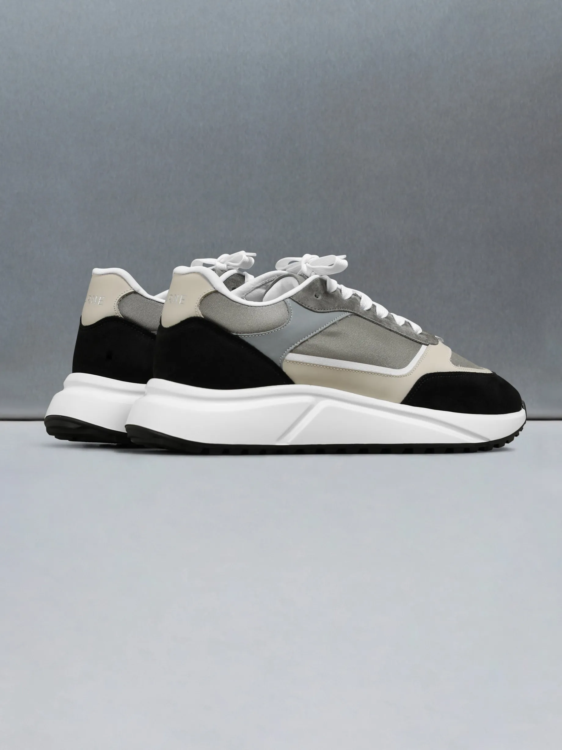 Technical Runner - Dark Stone