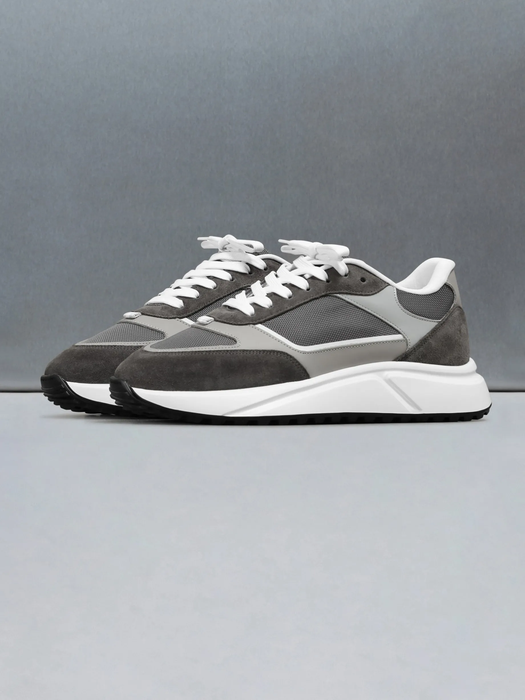 Technical Runner - Taupe