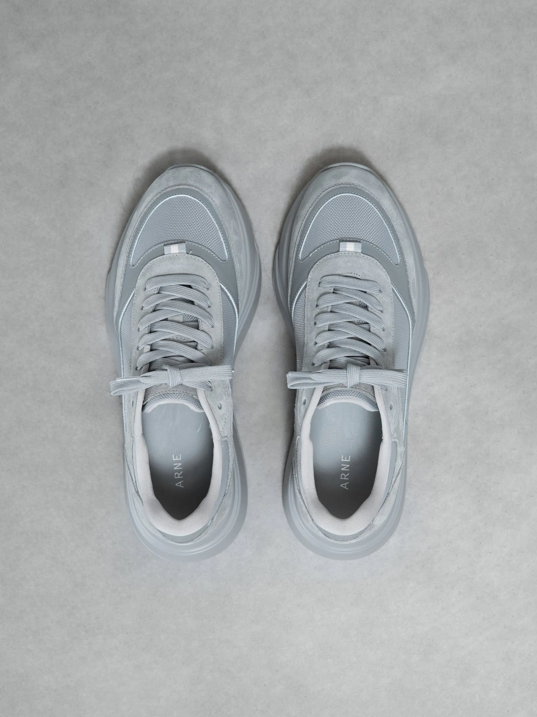 Technical Runner - Triple Grey