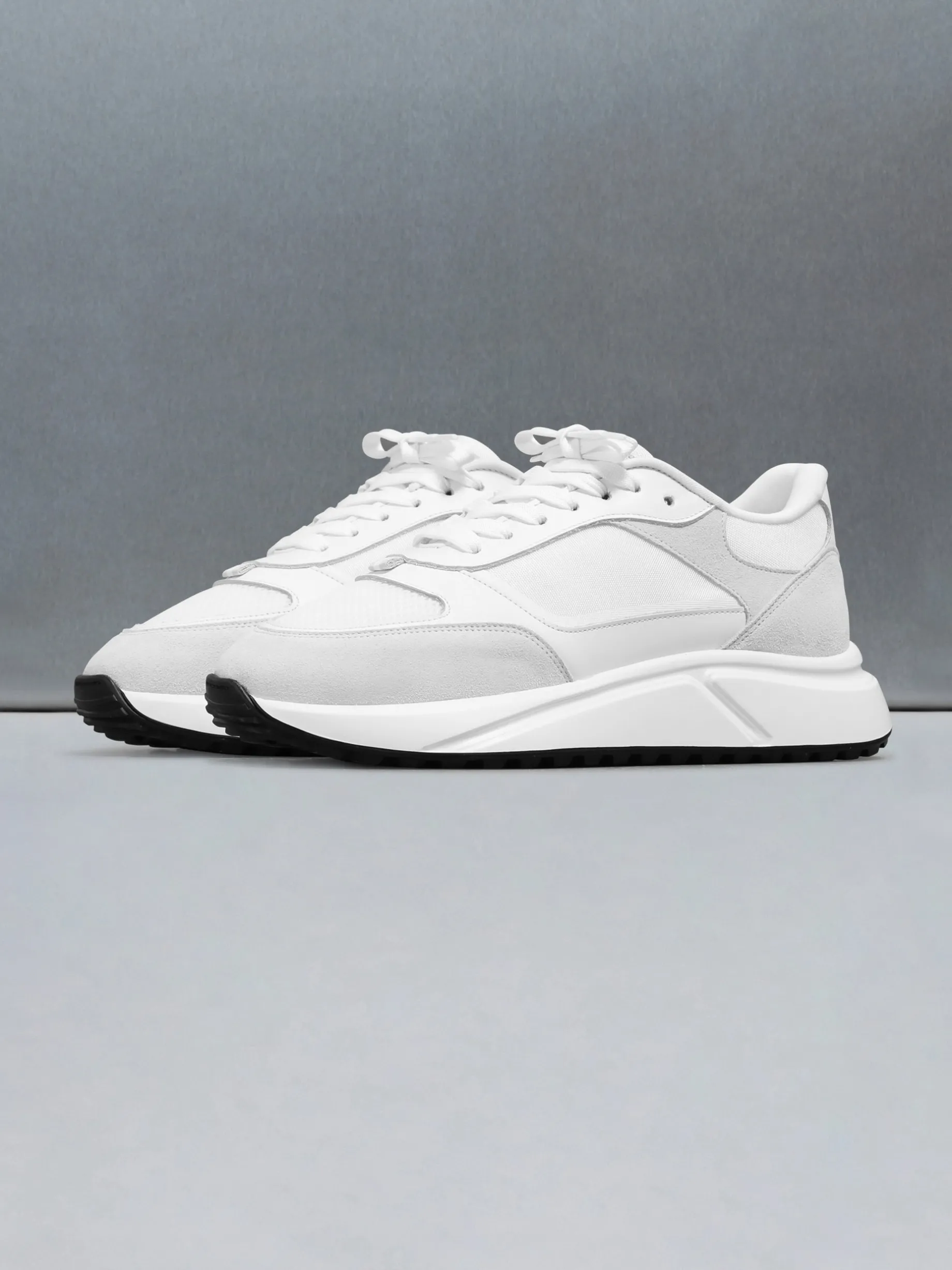 Technical Runner - Triple White