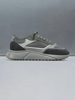 Technical Runner - Triple Tonal Grey