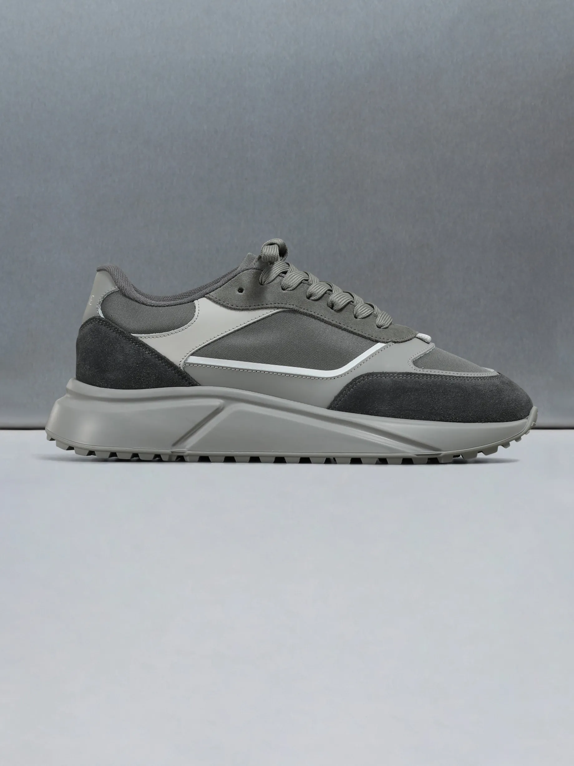 Technical Runner - Triple Tonal Grey