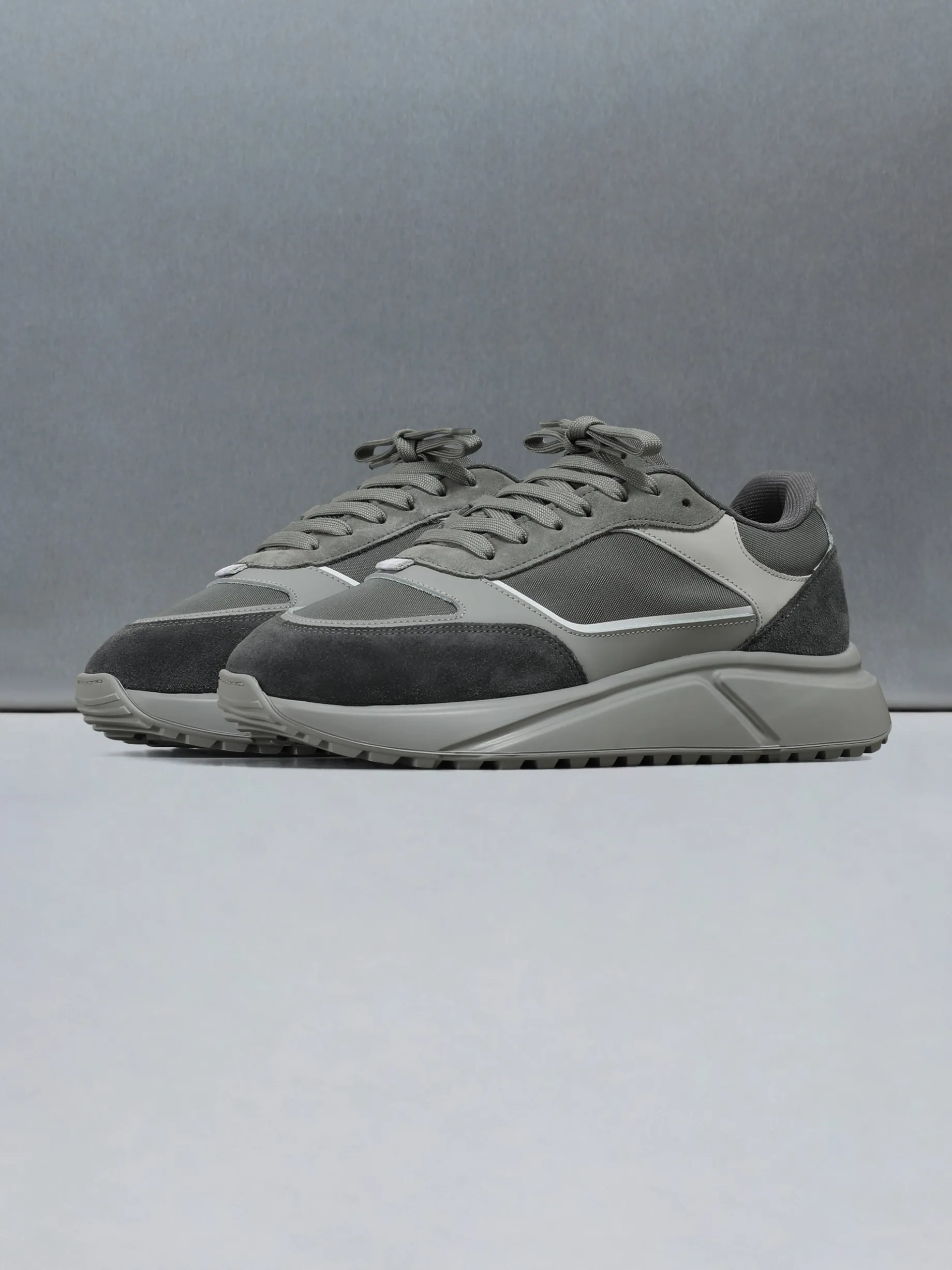Technical Runner - Triple Tonal Grey