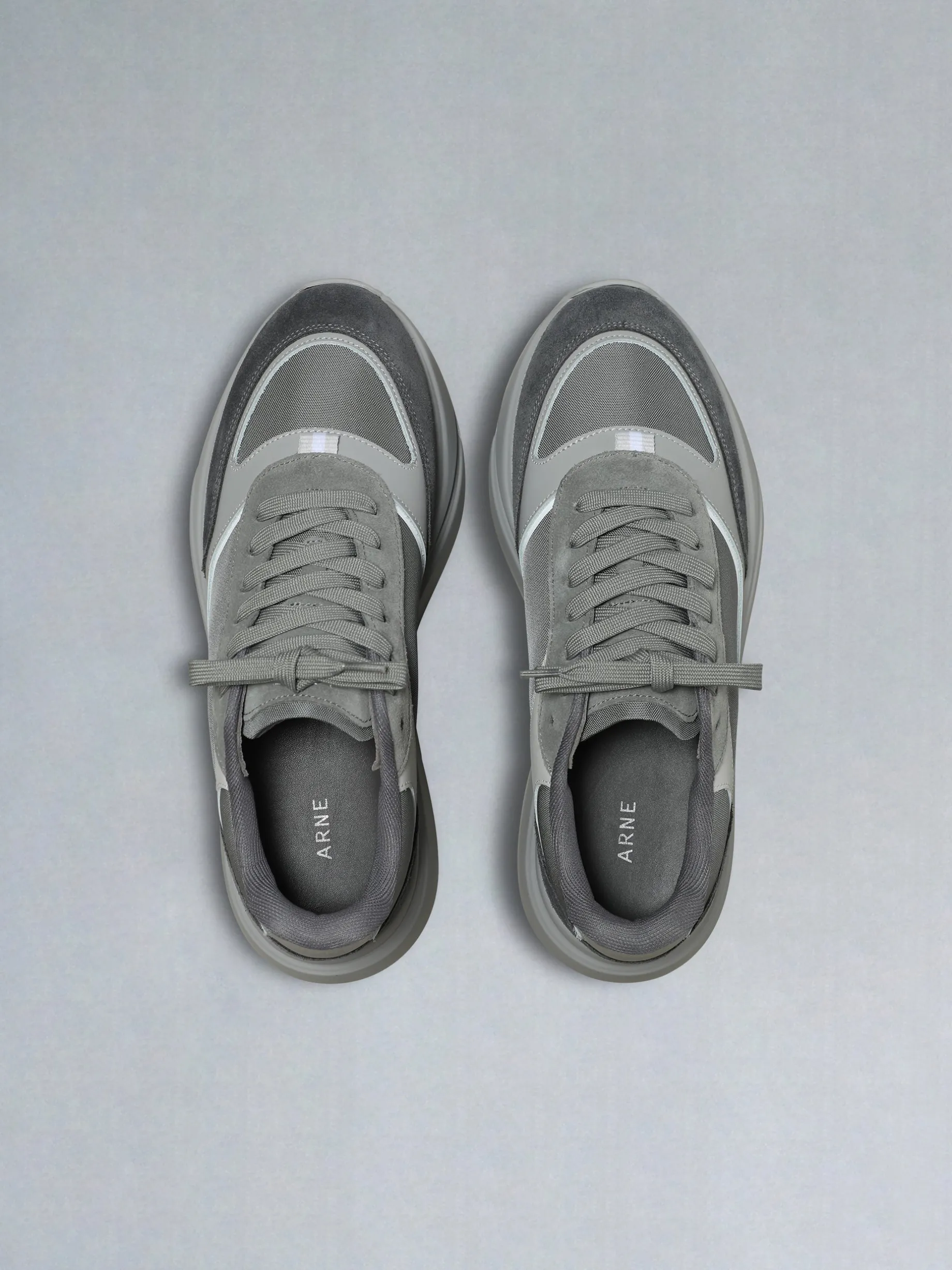 Technical Runner - Triple Tonal Grey
