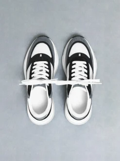Technical Runner - White Black
