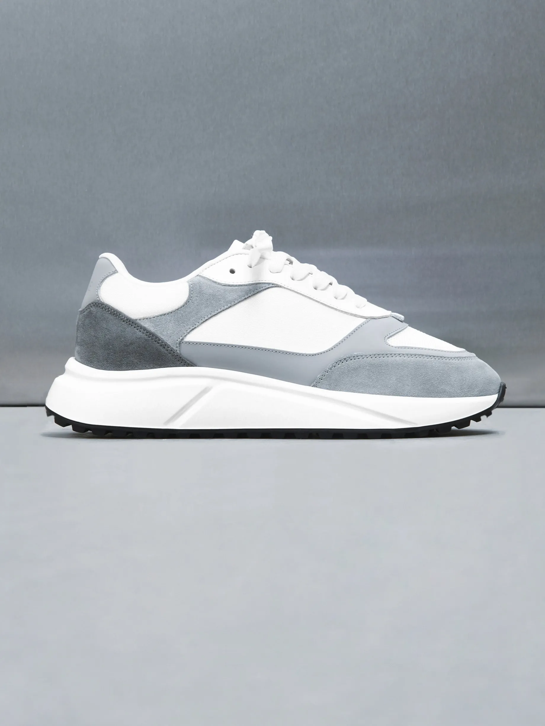 Technical Runner - White Grey