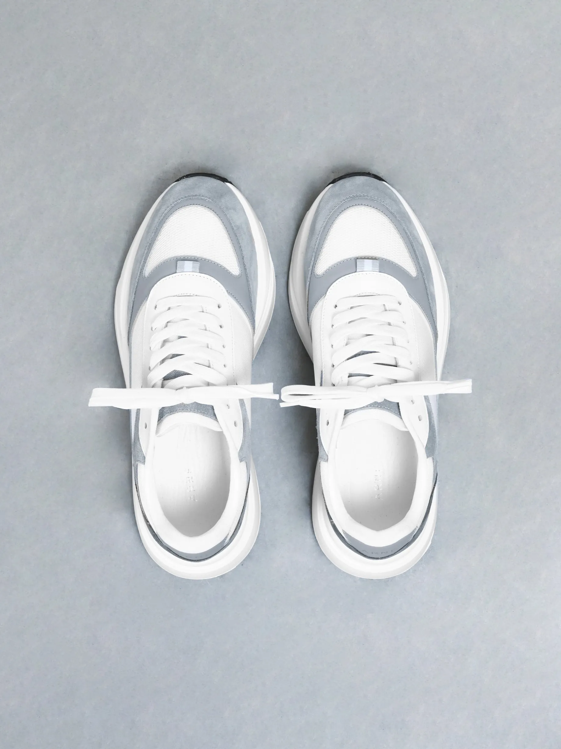 Technical Runner - White Grey