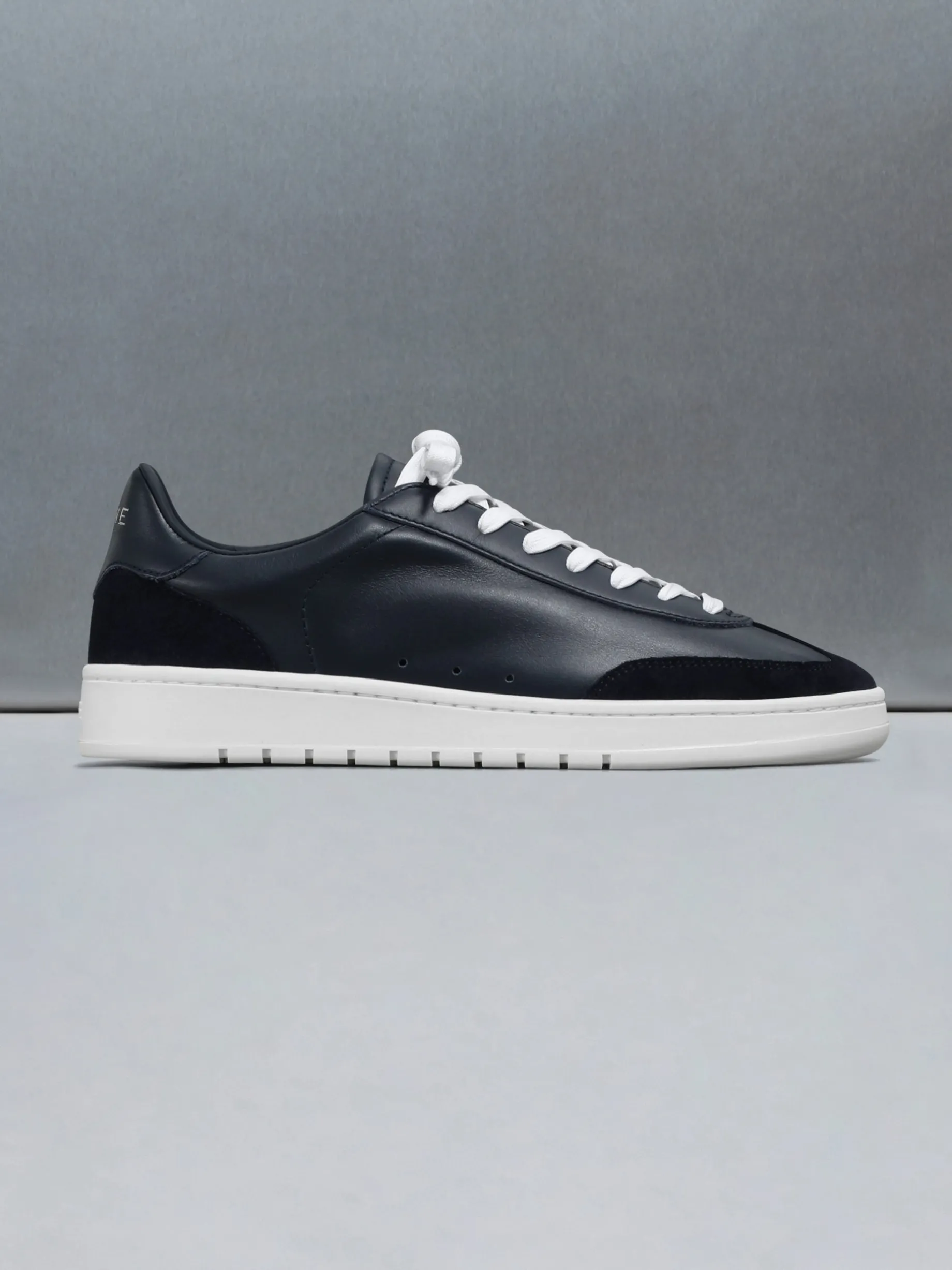 Tennis Trainer - Navy