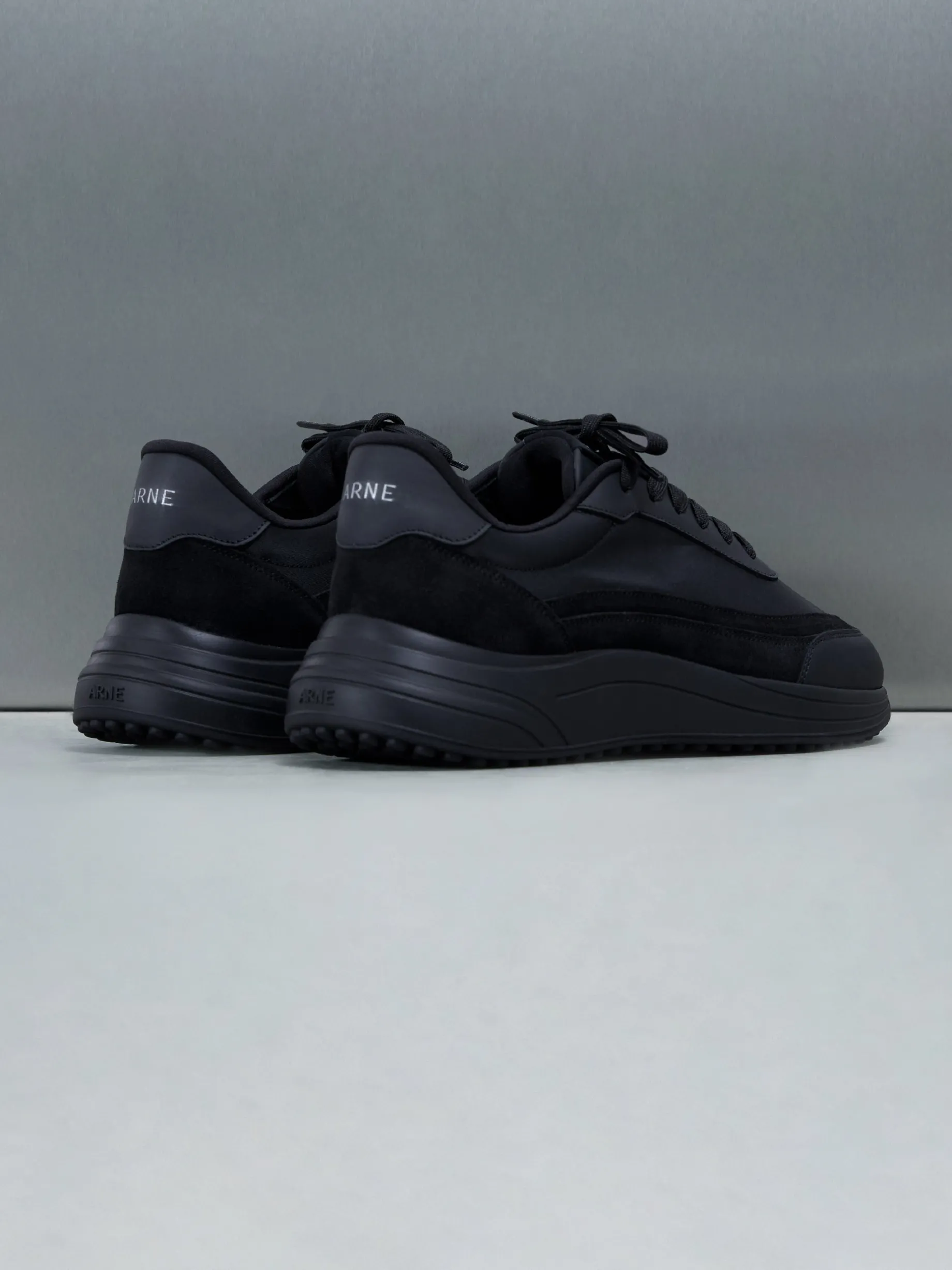 Wave Runner - Triple Black