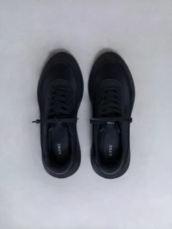 Wave Runner - Triple Black