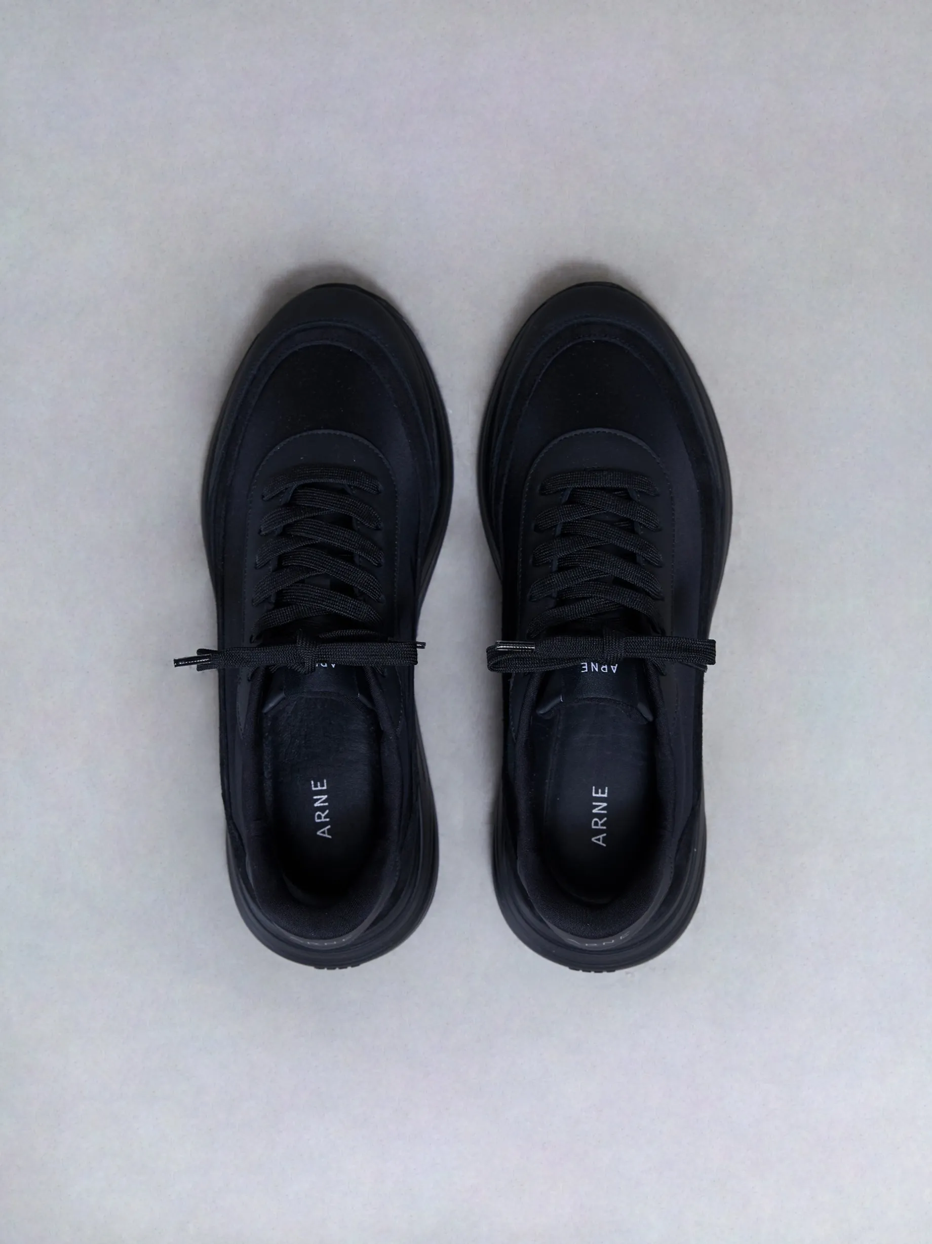 Wave Runner - Triple Black