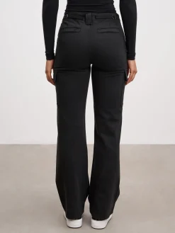 Womens Mid Rise Cargo Pant - Black