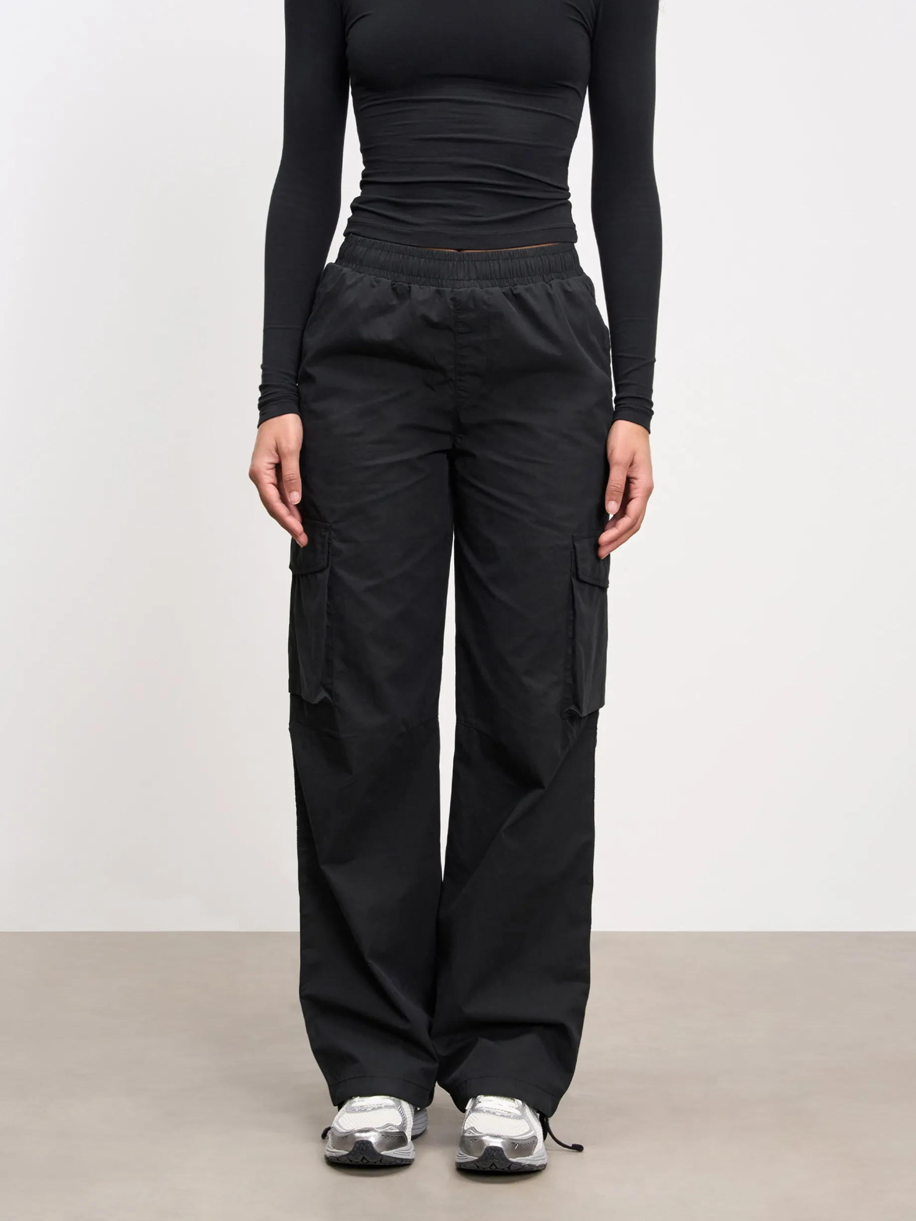 Womens Parachute Cargo Pant - Black
