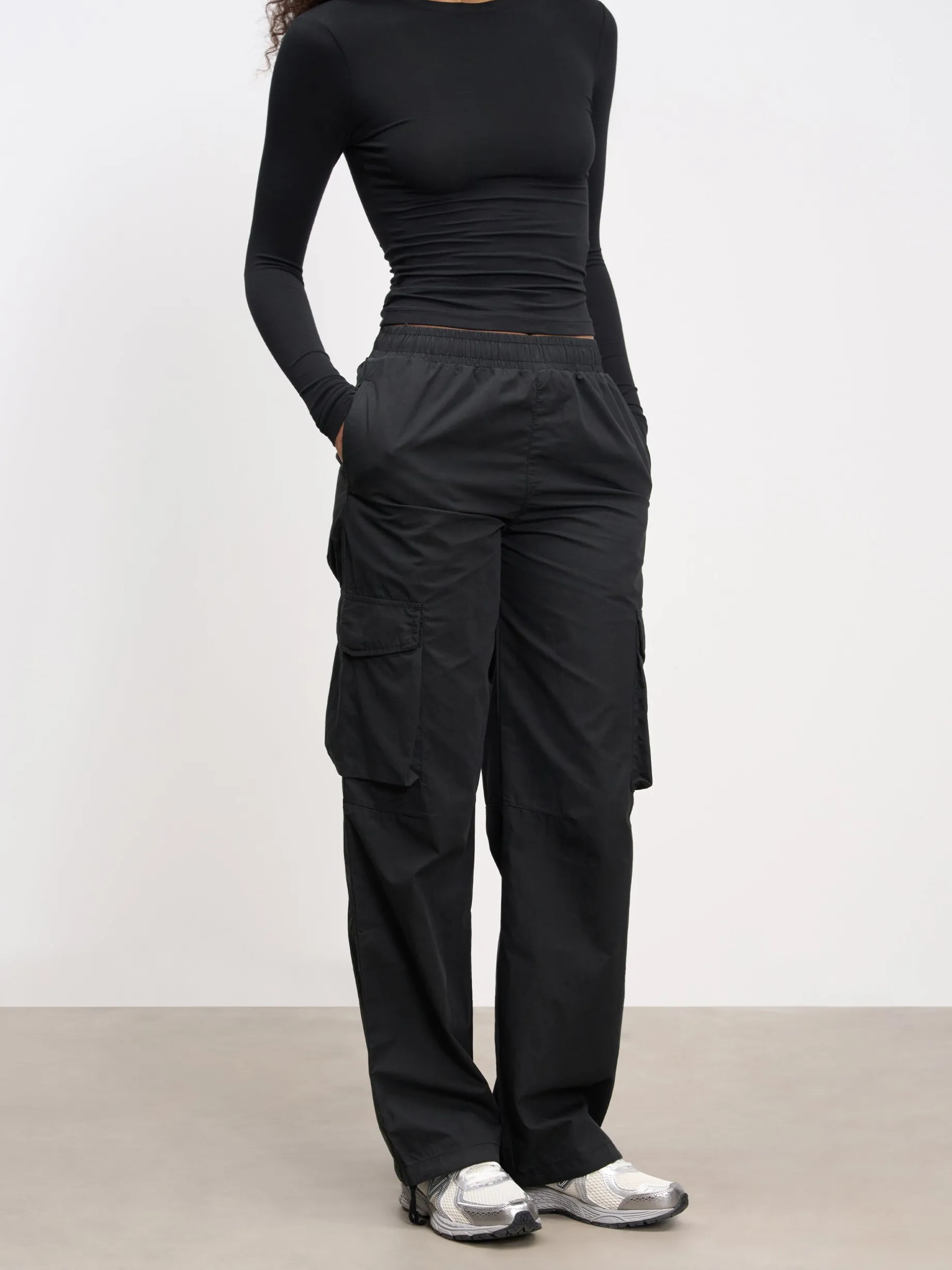 Womens Parachute Cargo Pant - Black