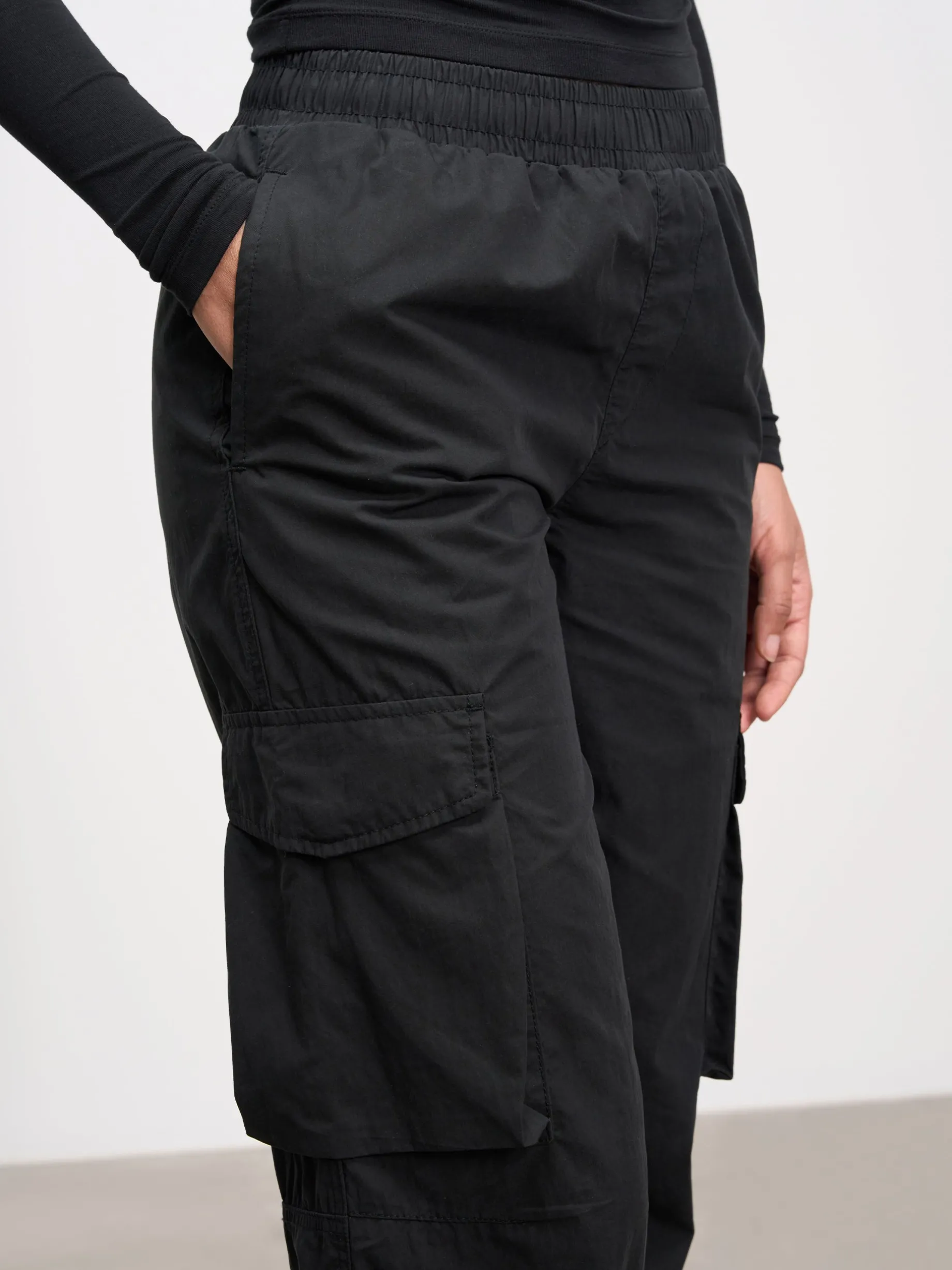 Womens Parachute Cargo Pant - Black