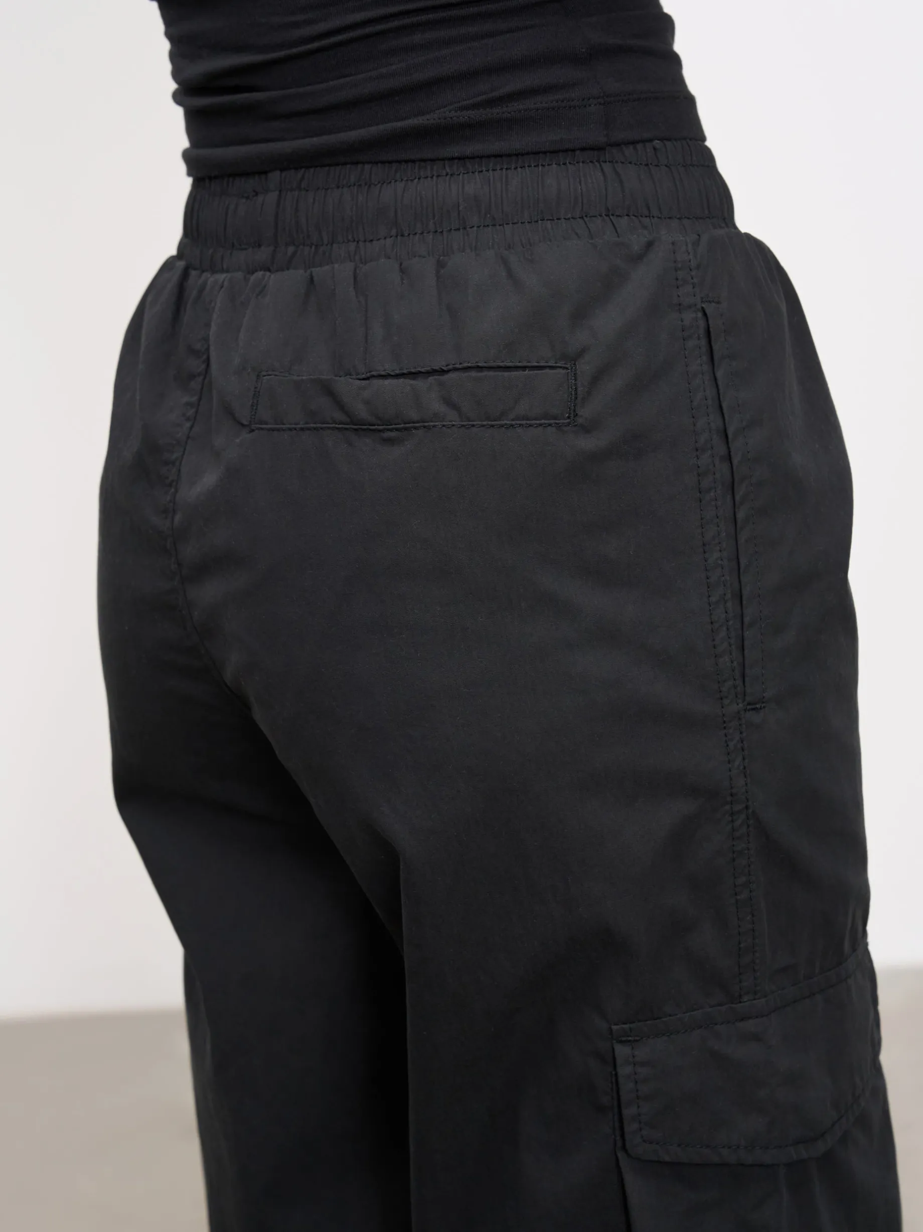 Womens Parachute Cargo Pant - Black
