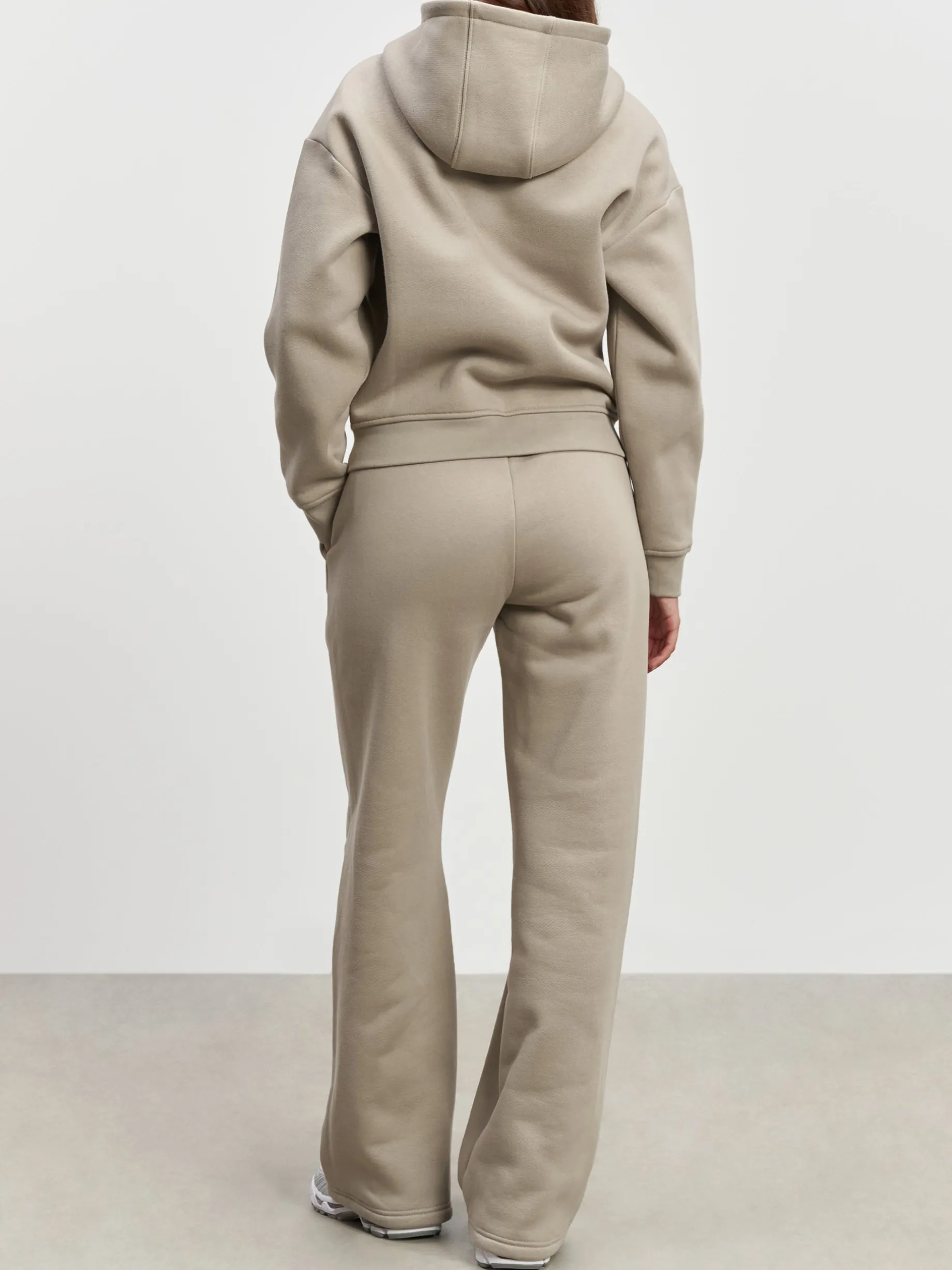 Womens Relaxed Straight Leg Jogger - Stone